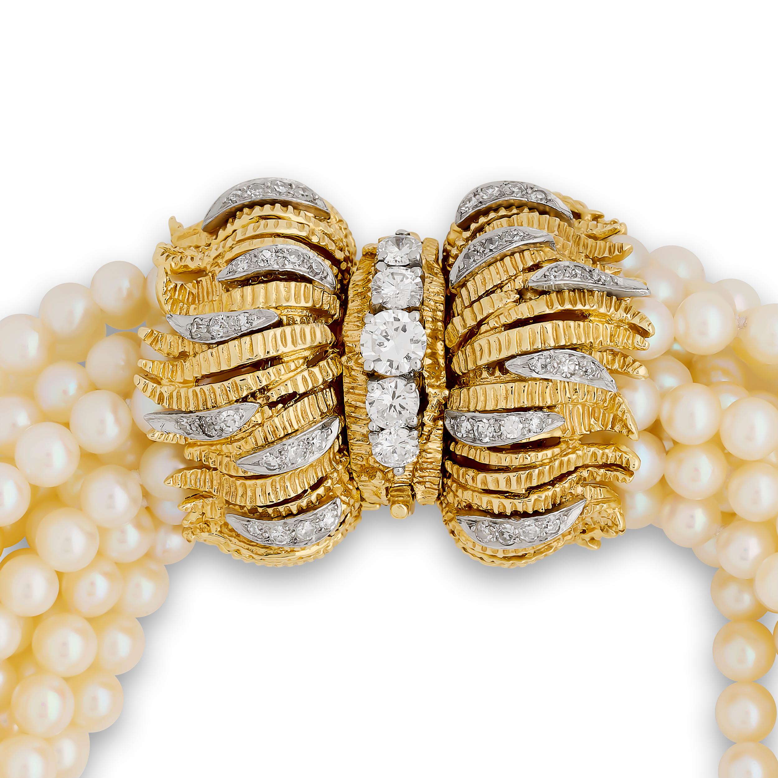 Taille ronde Bracelet de perles en or jaune 18K à 11 brins avec fermoir en diamant en vente