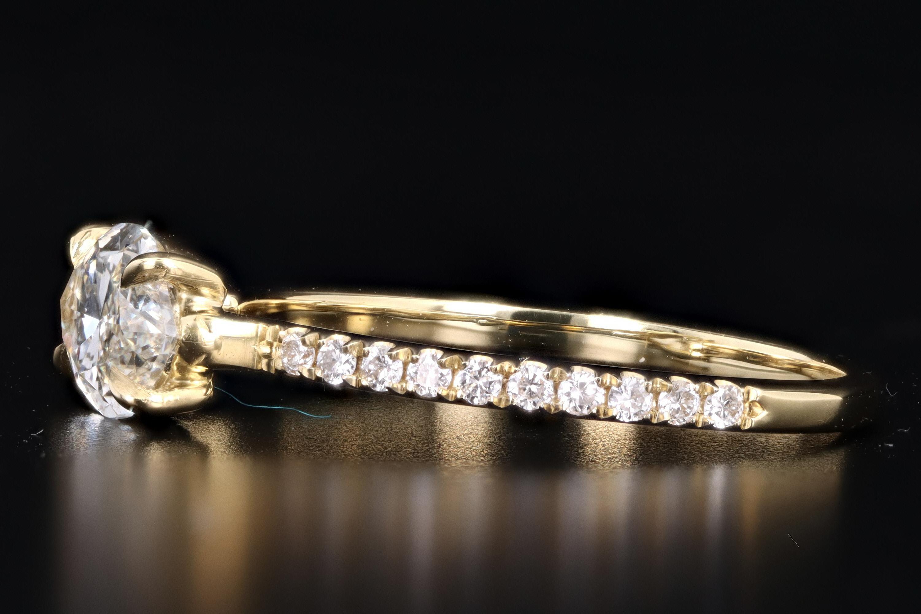 Marquise Cut 18 Karat Yellow Gold 1.10 Carat Marquise Diamond Engagement Ring
