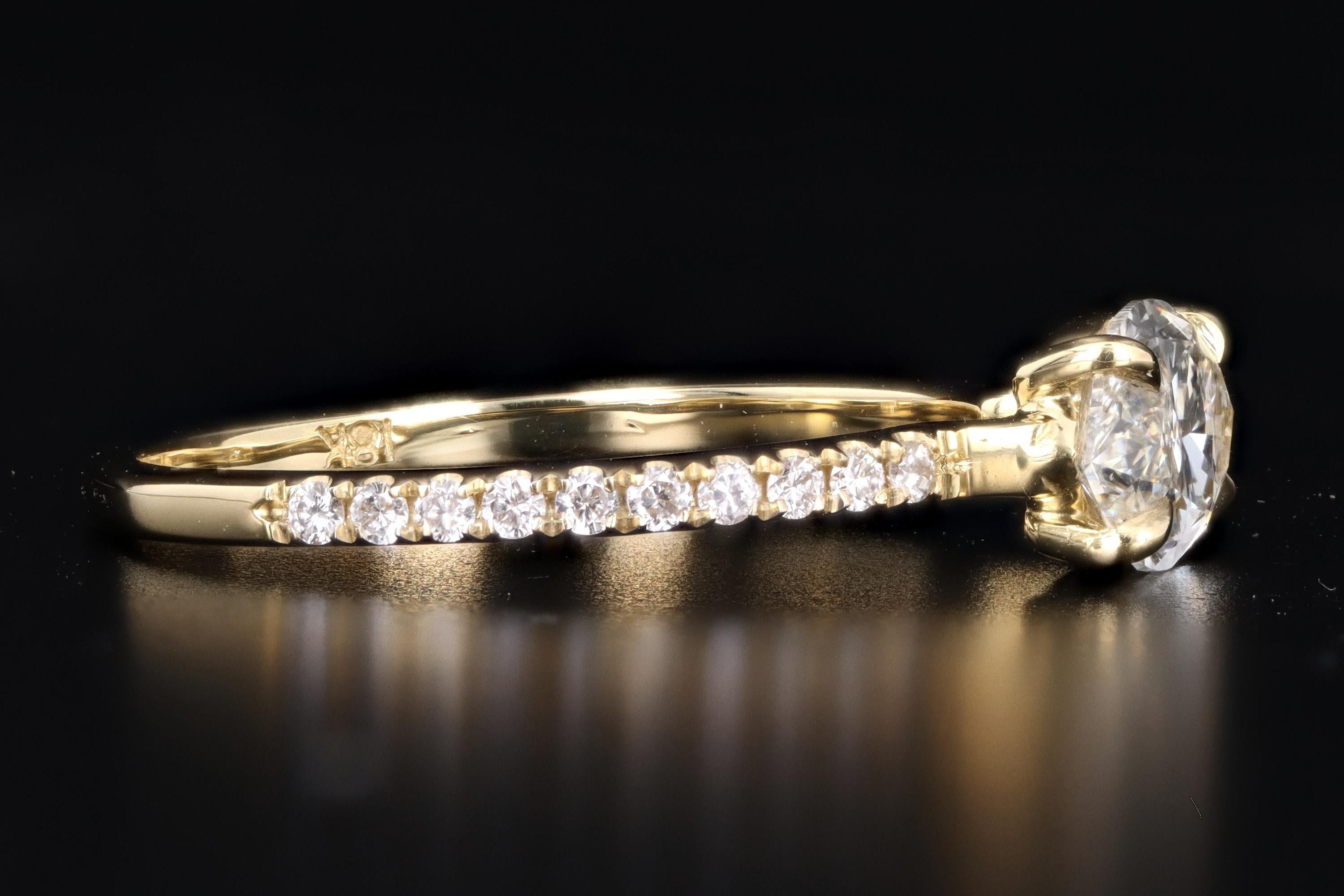 18 Karat Yellow Gold 1.10 Carat Marquise Diamond Engagement Ring In New Condition In Cape May, NJ