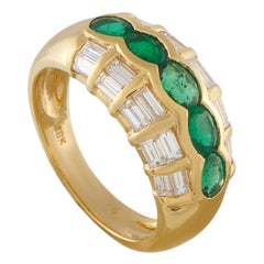 18K Yellow Gold 1.10ct Diamond and Emerald Ring MF06-121525 18K Yellow Gold 1.10ct Diamond and Emerald Ring MF06-121525