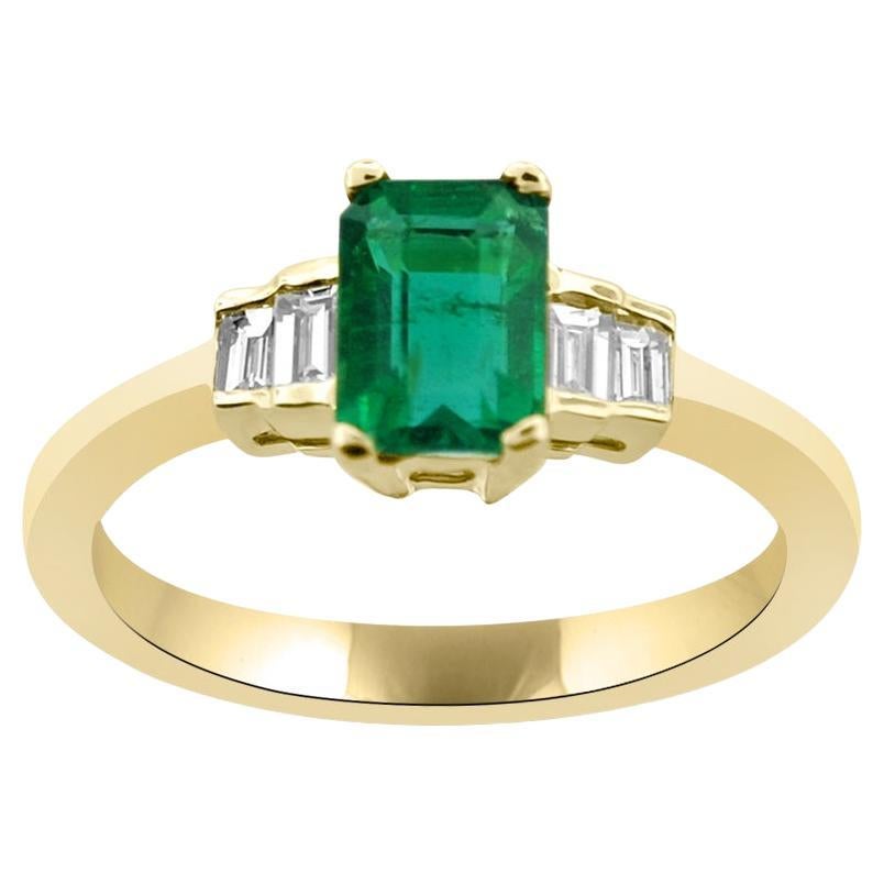 18K Yellow Gold 1.11cts Emerald and Diamond Ring. Style# R1537 For Sale