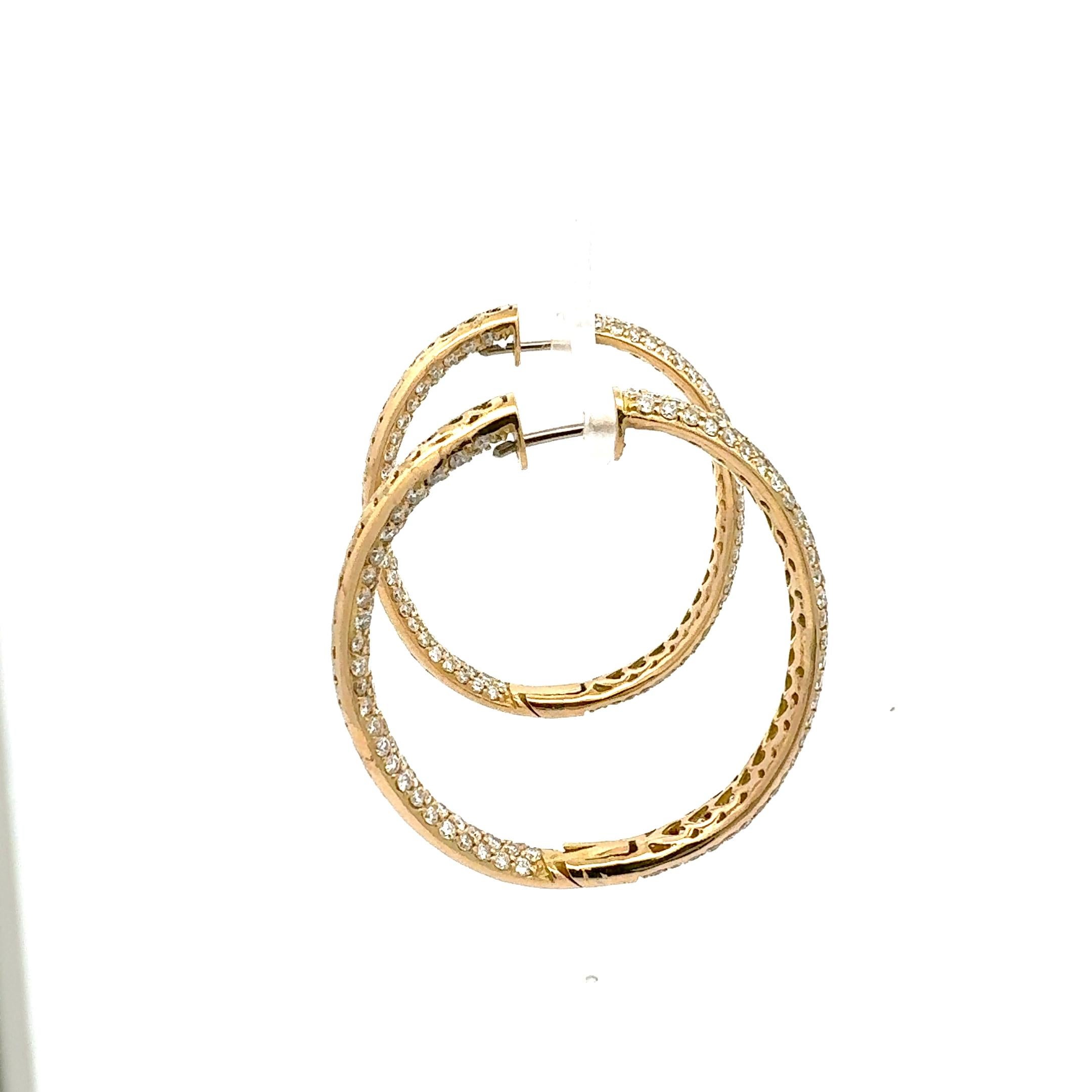 Boucles d'oreilles en or jaune 18 carats 11.26ct H VS1 Round Brilliant Diamond Large Hoop Earrings Pour femmes en vente