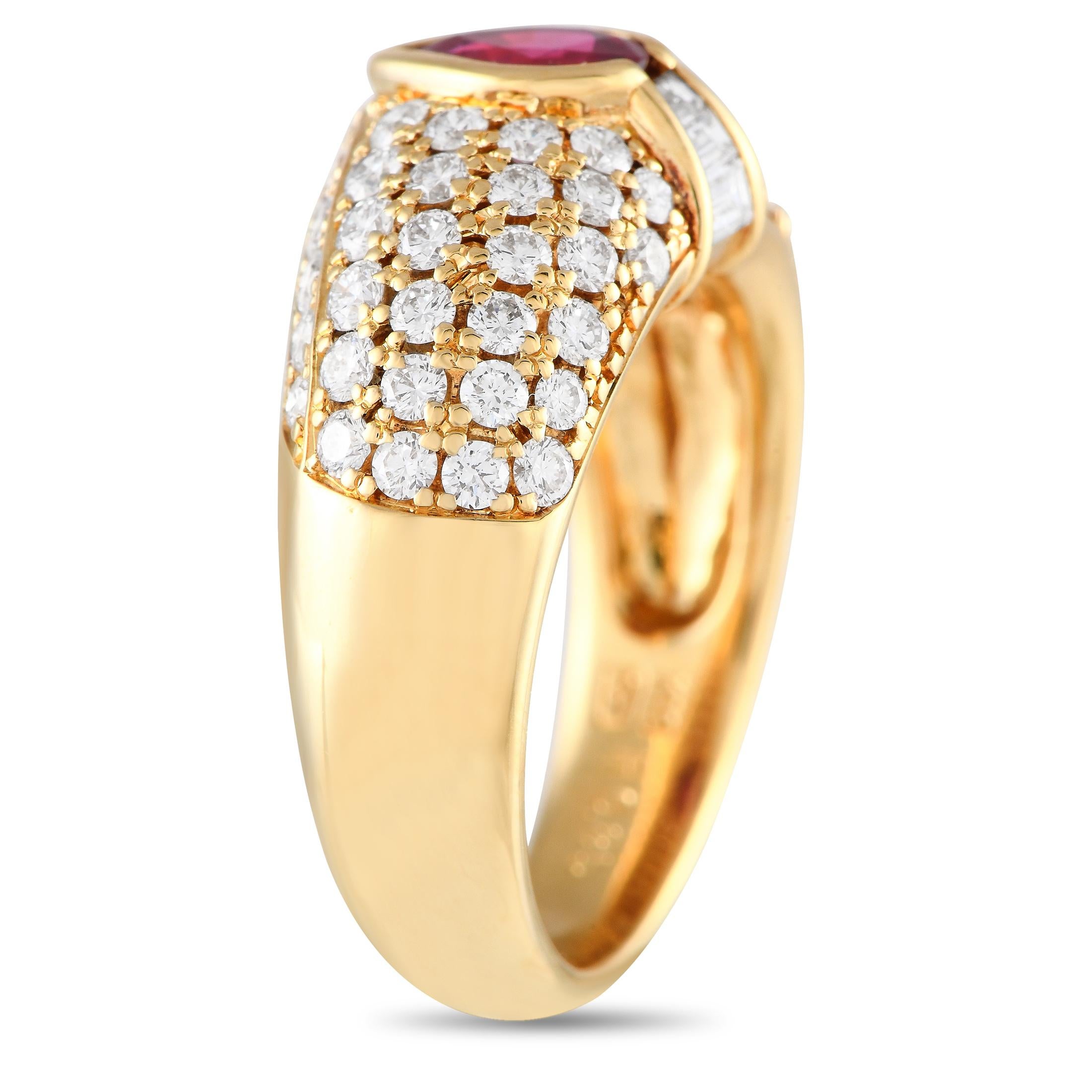 Taille ronde Bague Dome en or jaune 18K 1,16ct diamant et rubis en vente