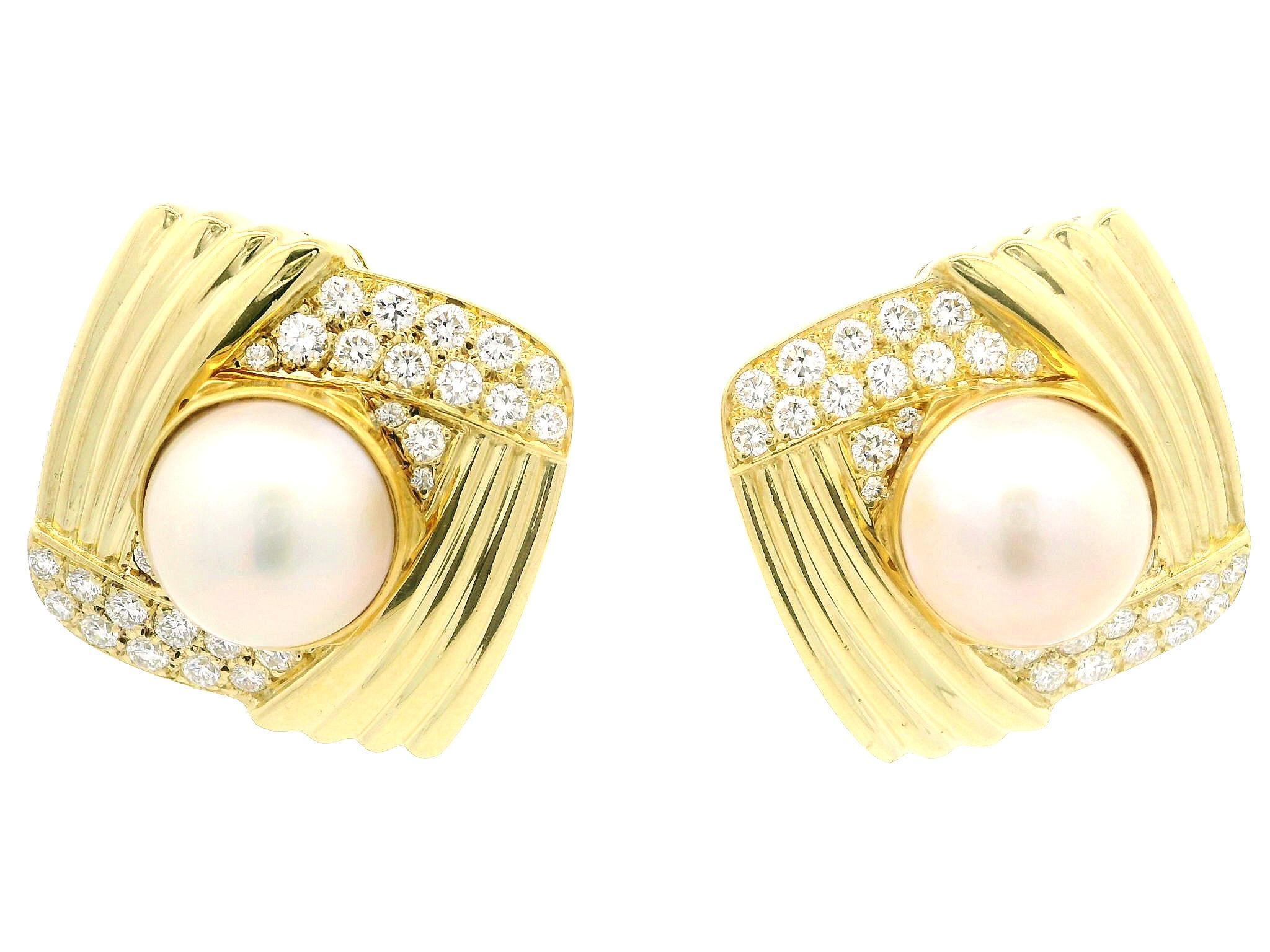 18k Yellow Gold 11.6mm Mabe Pearl 1.85ctw Diamond Large Button Omega Earrings For Sale 2