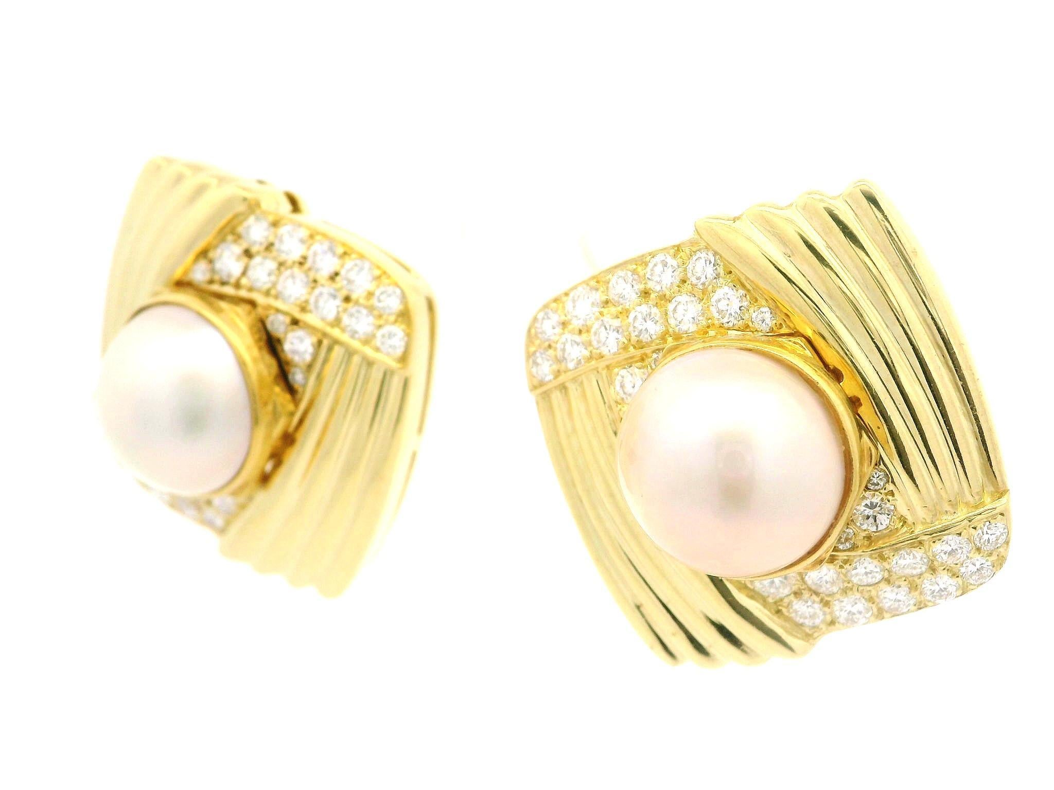 18k Yellow Gold 11.6mm Mabe Pearl 1.85ctw Diamond Large Button Omega Earrings For Sale 4