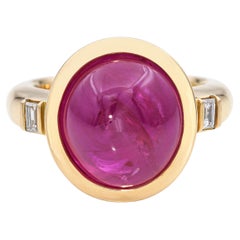 Bague en or jaune 18 carats avec cabochon de rubis et diamant
