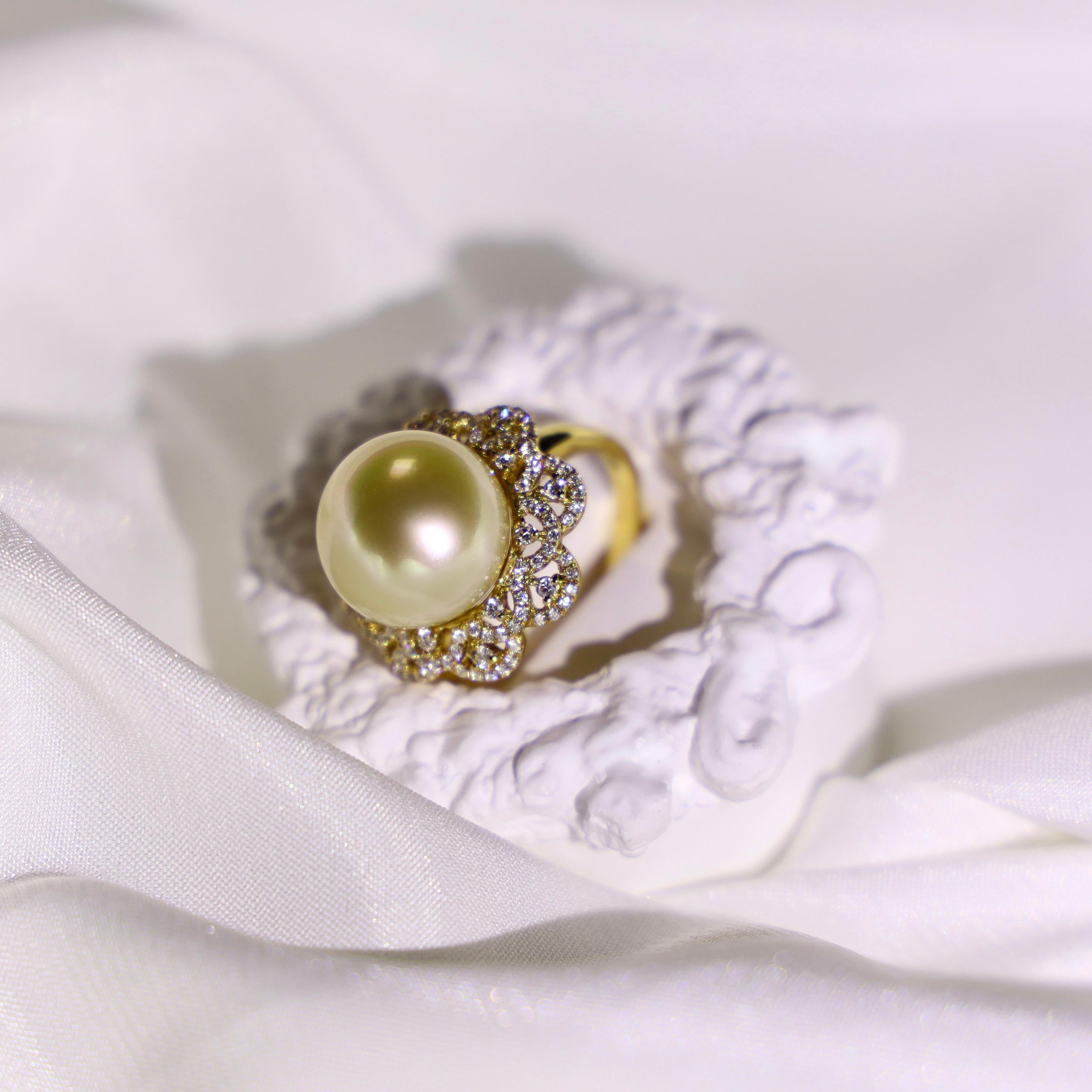 18K Yellow Gold 12.5 mm South Sea Pearl Golden Pearl Ring with Diamonds In New Condition For Sale In Kowloon, HK