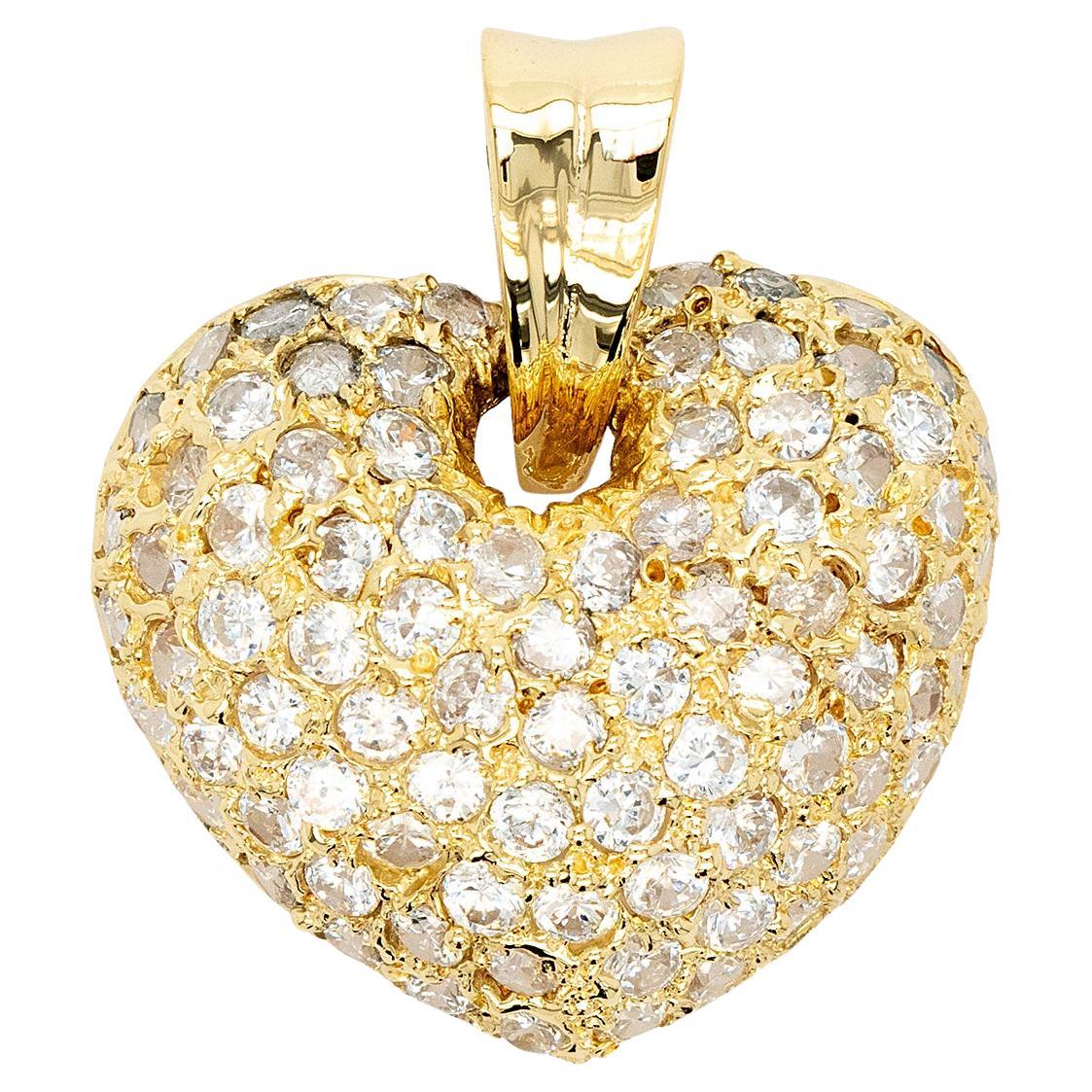 18k Yellow Gold 1.26ctw Round Brilliant Natural Diamond Heart Pendant For Sale