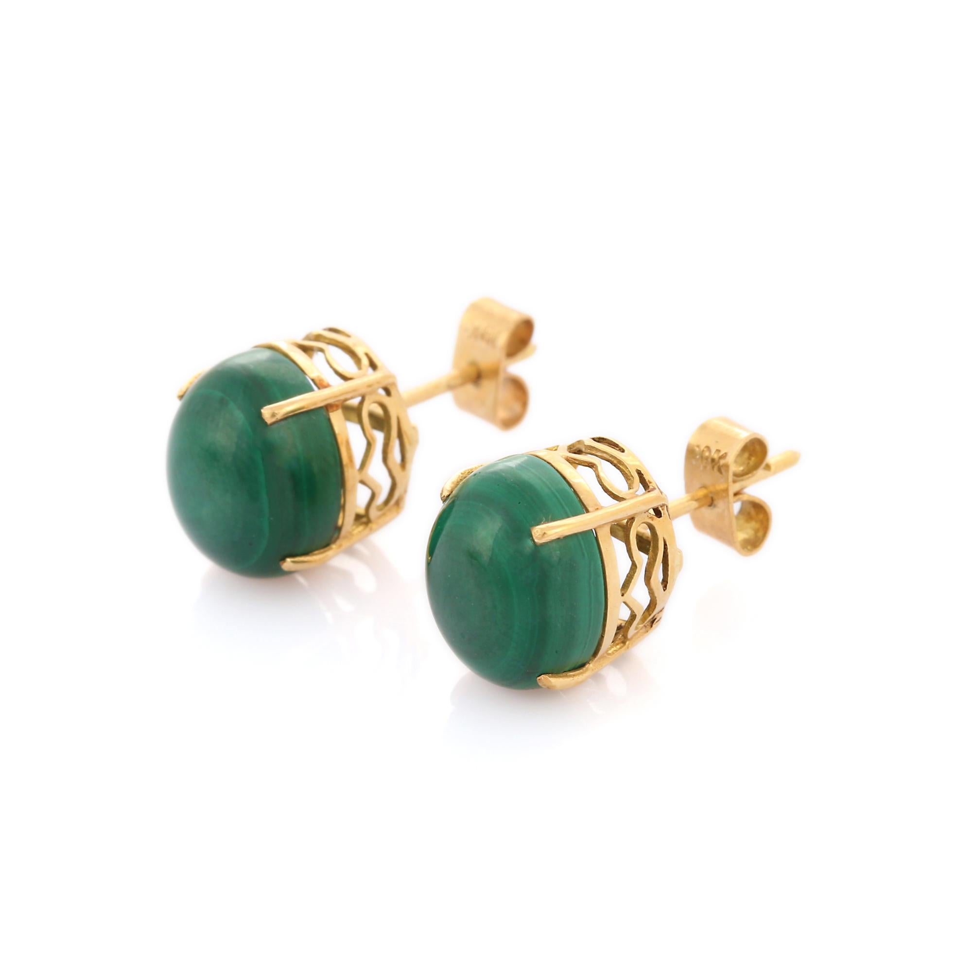 Modern 18K Yellow Gold 12.81 Ct Malachite Stud Earrings Solitaire Studs For Sale