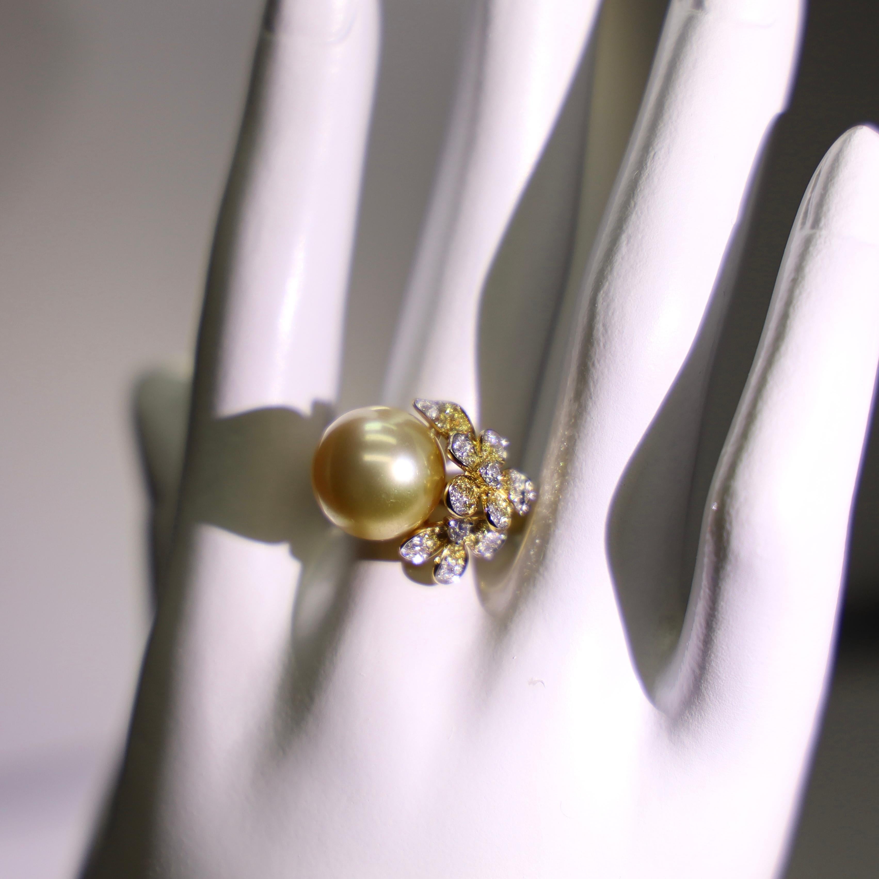 18 Karat Gelbgold 12,8 mm Südsee-Goldperlen-Verlobungsring mit Diamanten im Zustand „Neu“ im Angebot in Kowloon, HK