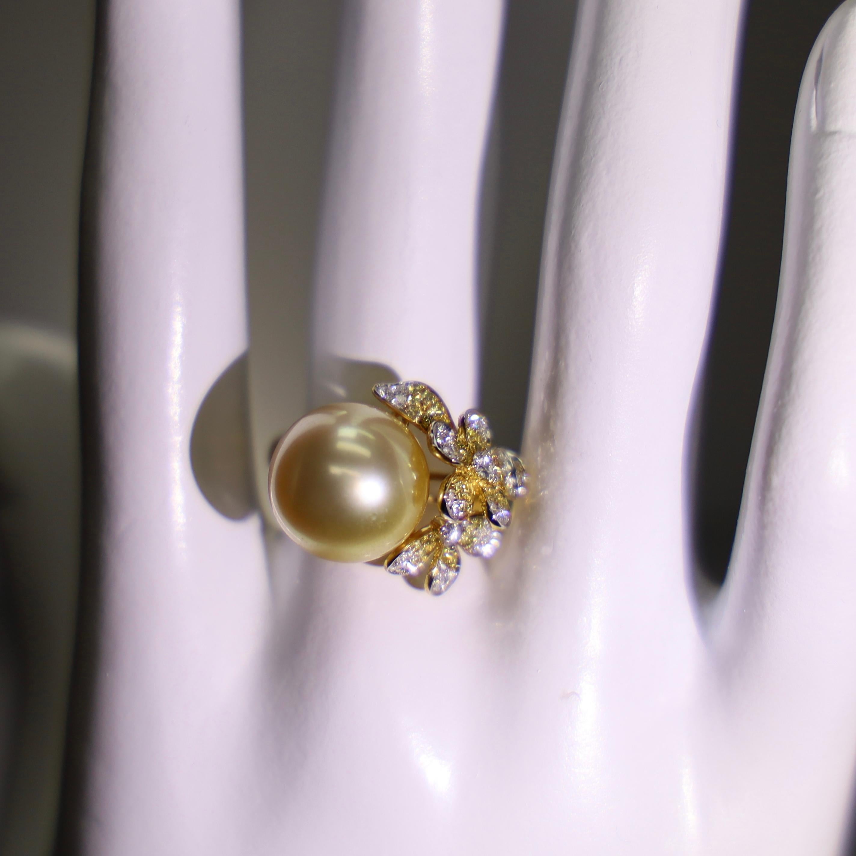 18 Karat Gelbgold 12,8 mm Südsee-Goldperlen-Verlobungsring mit Diamanten im Angebot 1