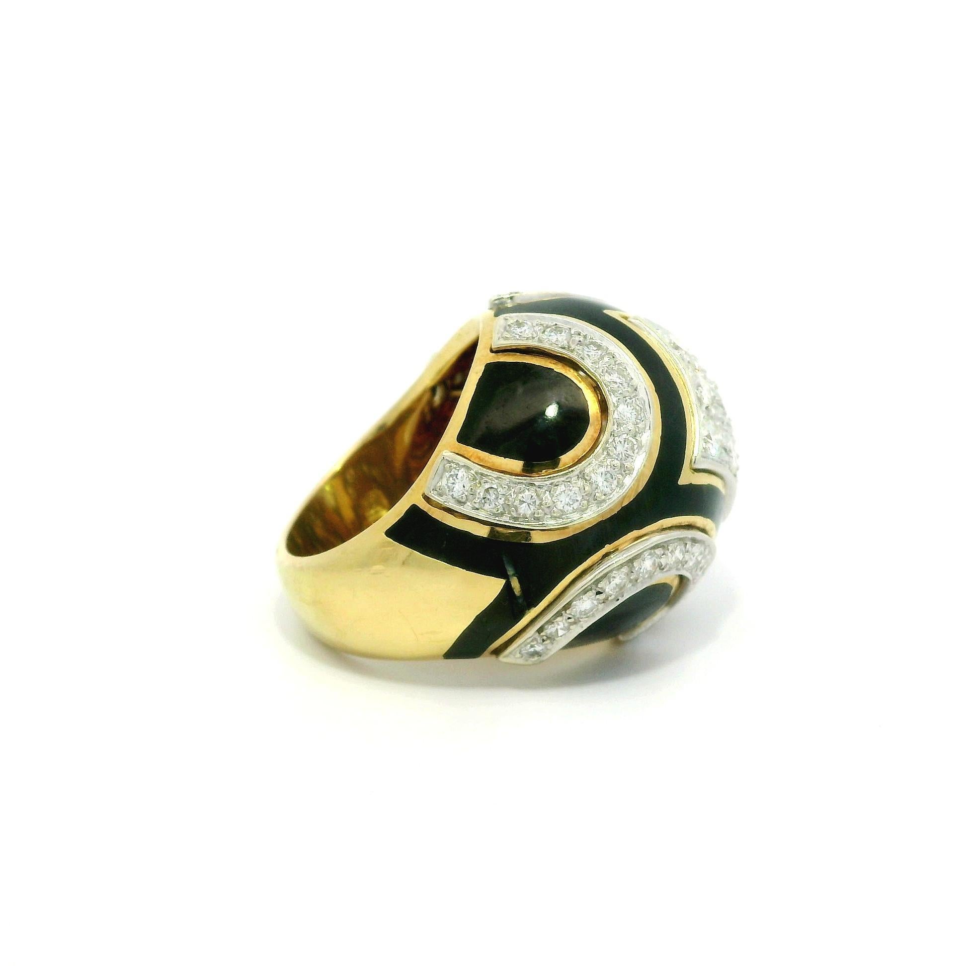 Anello in oro giallo 18k con diamante da 1,30 carati e smalto nero a cupola, misura 5 In condizioni ottime in vendita a Montclair, NJ