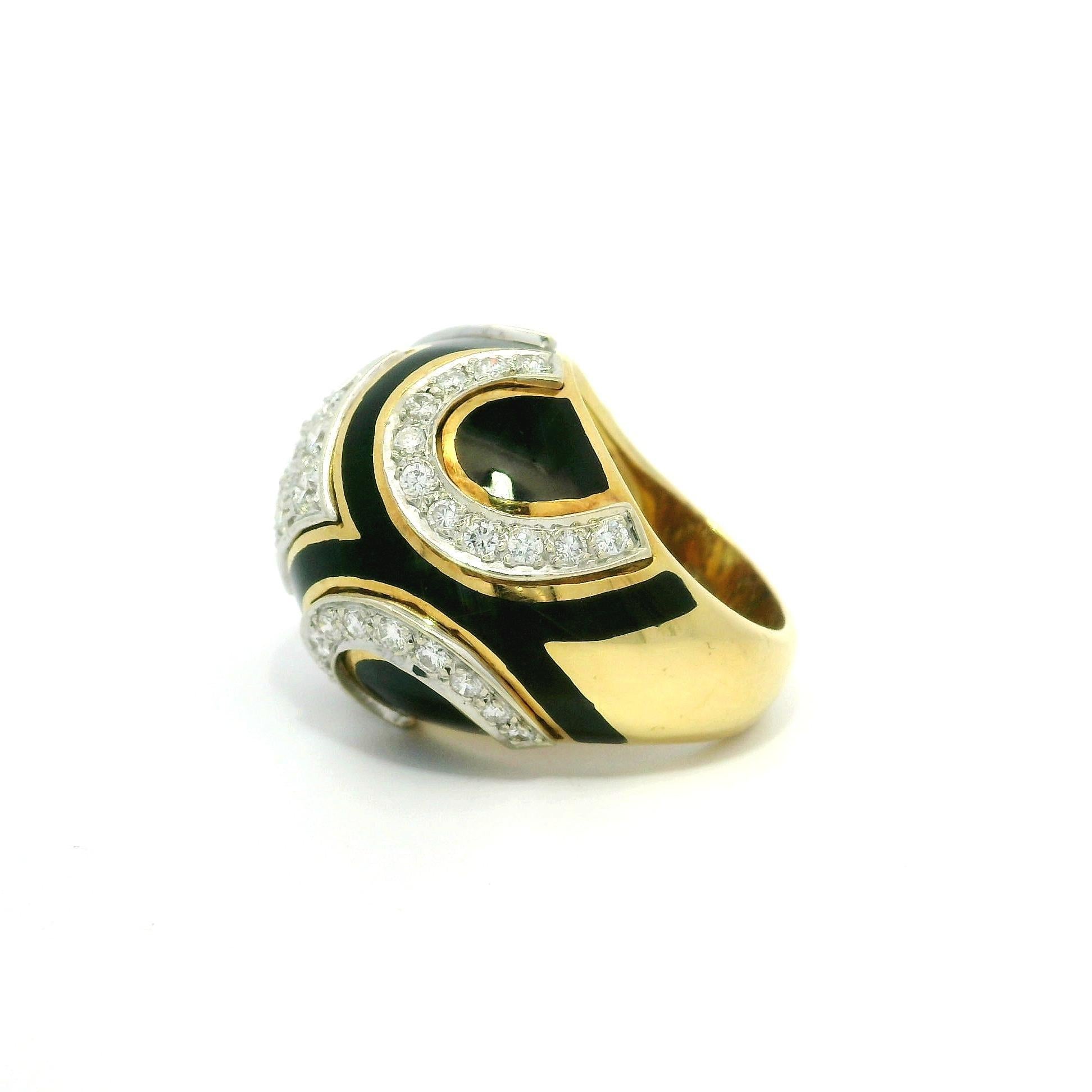 Anello in oro giallo 18k con diamante da 1,30 carati e smalto nero a cupola, misura 5 in vendita 1