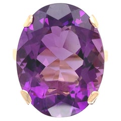 18K Yellow Gold 13.98 carat Oval Amethyst ring size 7