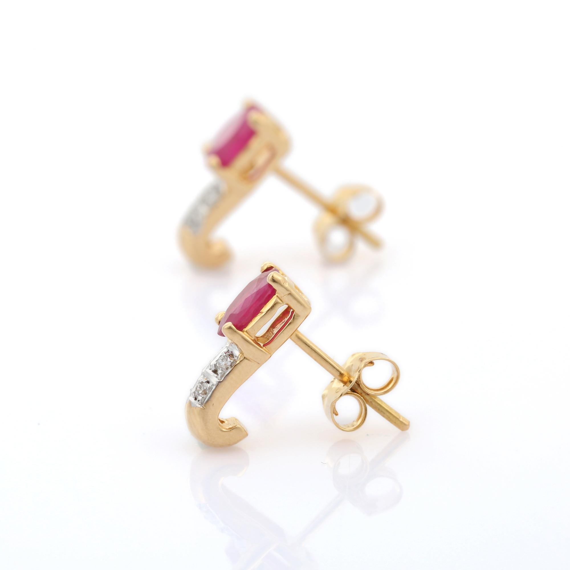 Art Deco 18K Yellow Gold 1.4 Ct Ruby and Diamond Stud Earrings, Ruby Earrings for Her For Sale