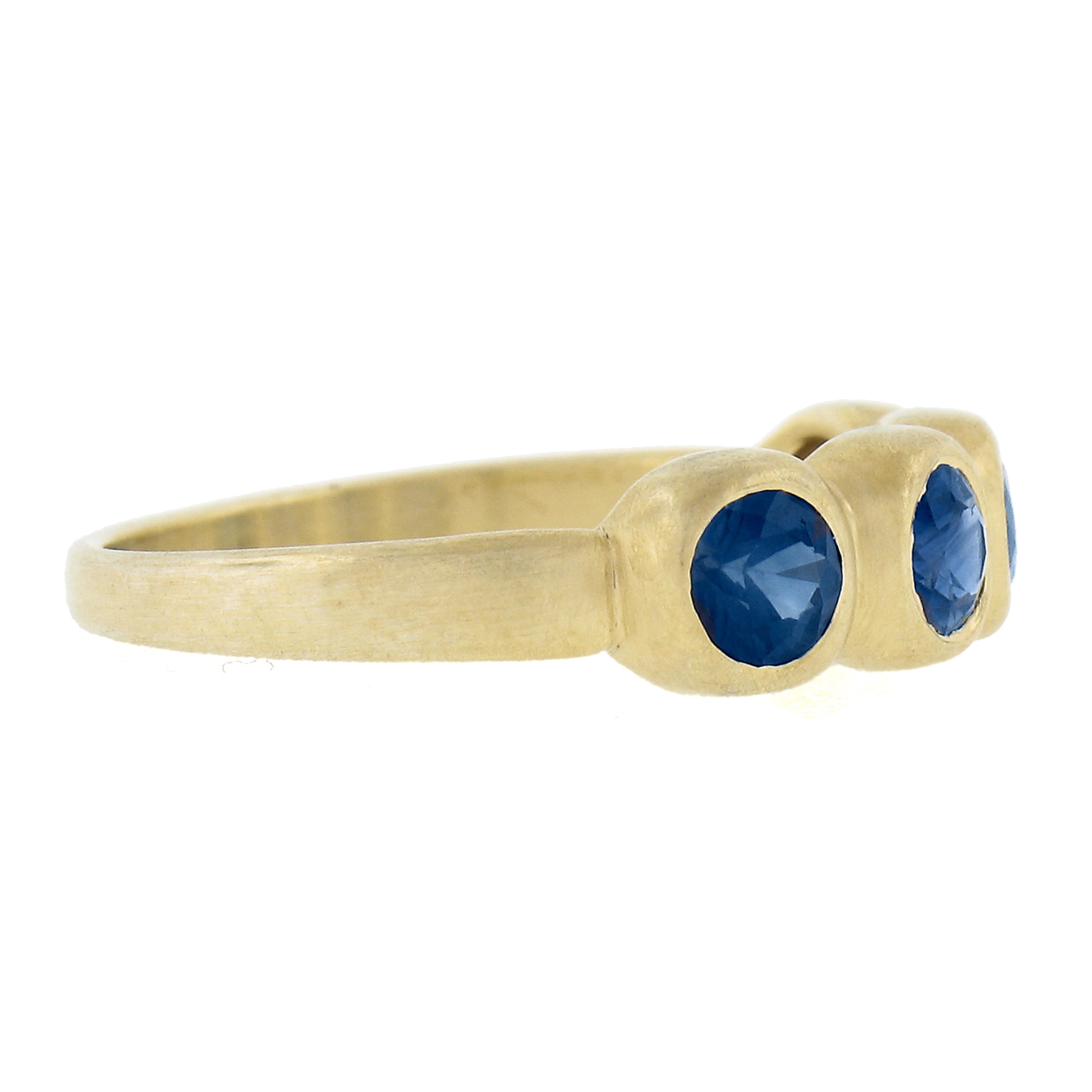 Women's 18K Yellow Gold 1.40ctw Round Brilliant Cut Sapphire Brushed Stack Band Ring For Sale