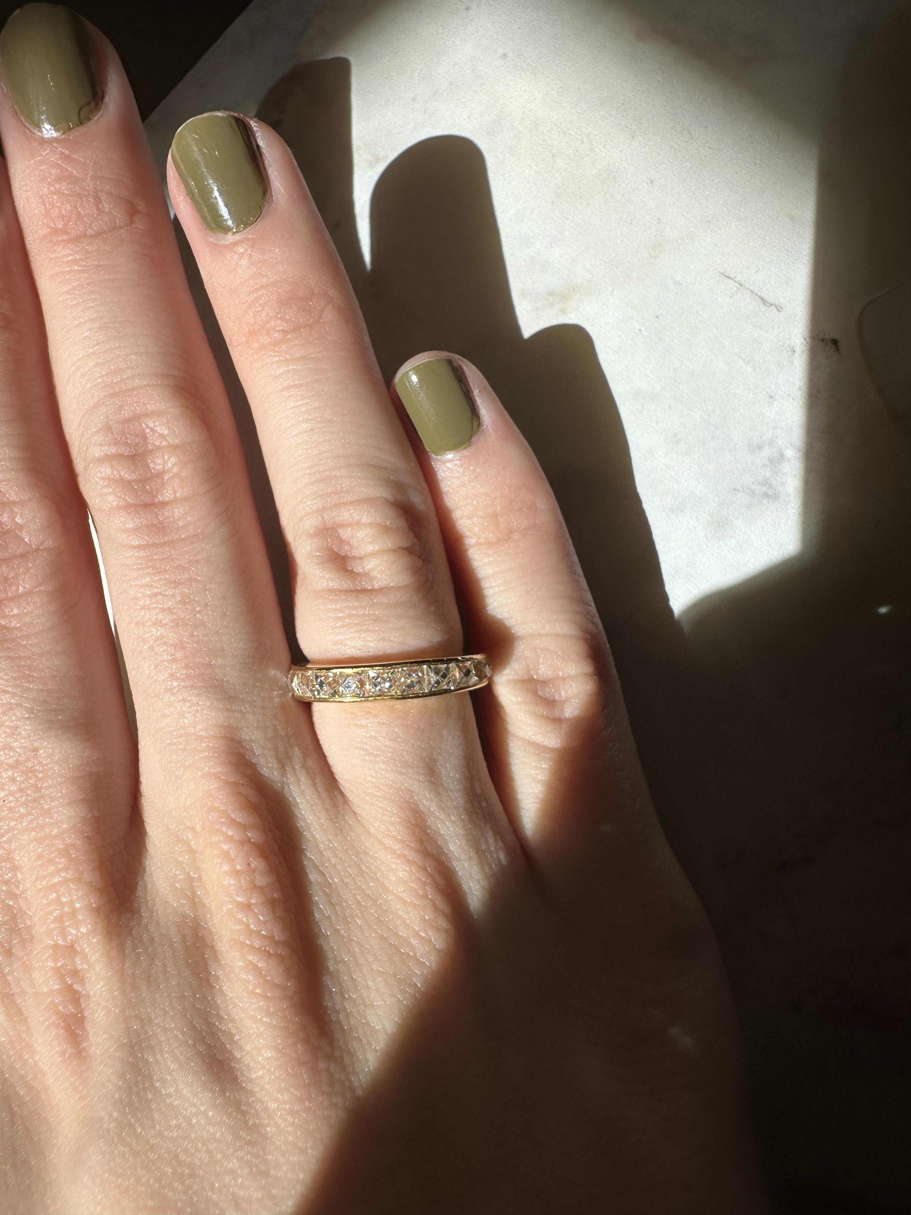 18K Yellow Gold 1.50 Carat Repurposed French Cut Diamond Band - Size 6 For Sale 3