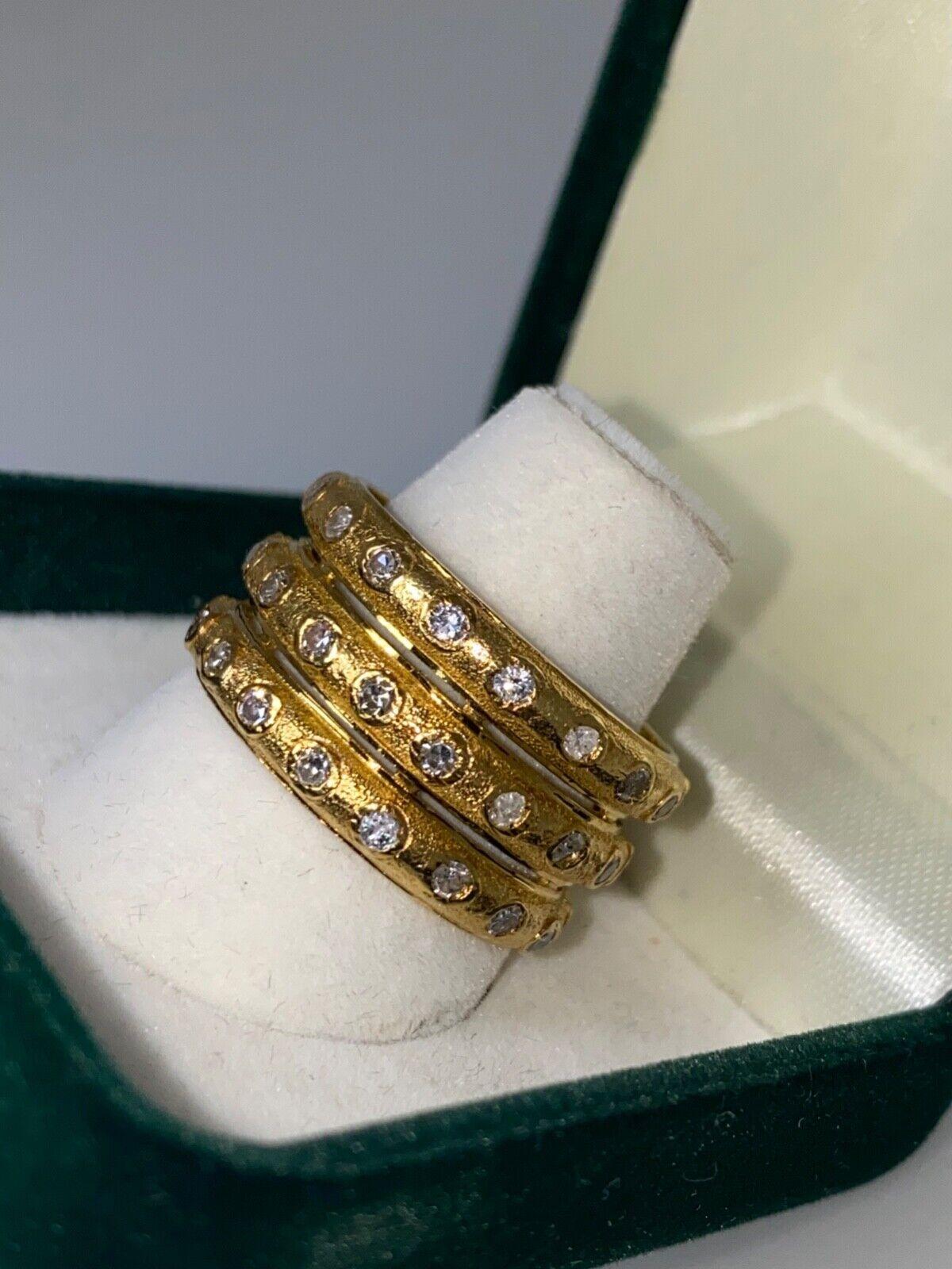 18 Karat Gelbgold & 1,50 Karat Diamant 3-band Französischer handgefertigter Ring. Wert in Höhe von 10950 $ (Rundschliff) im Angebot