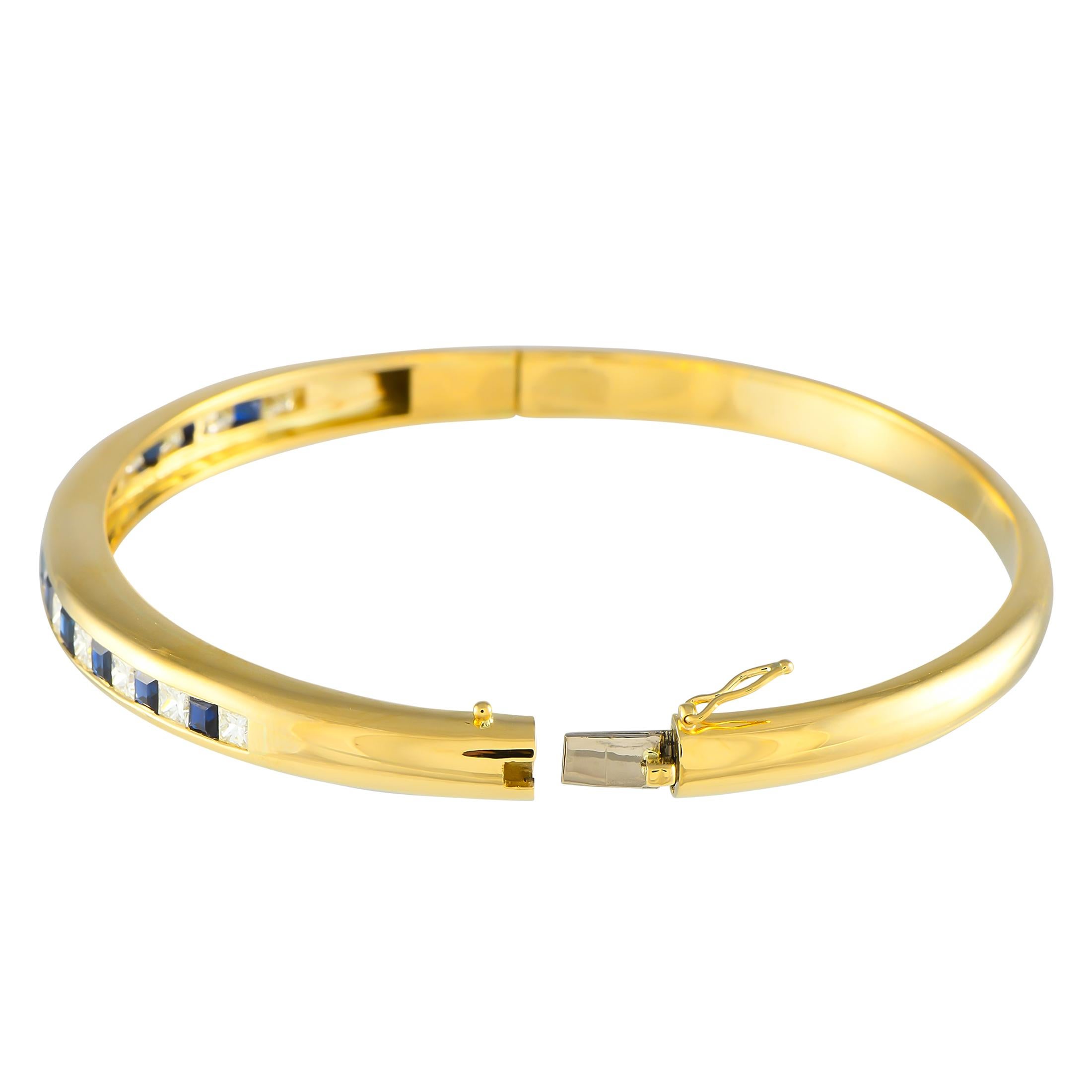 Taille ronde Bracelet en or jaune 18 carats avec 1,50 carat de diamants et saphirs en vente