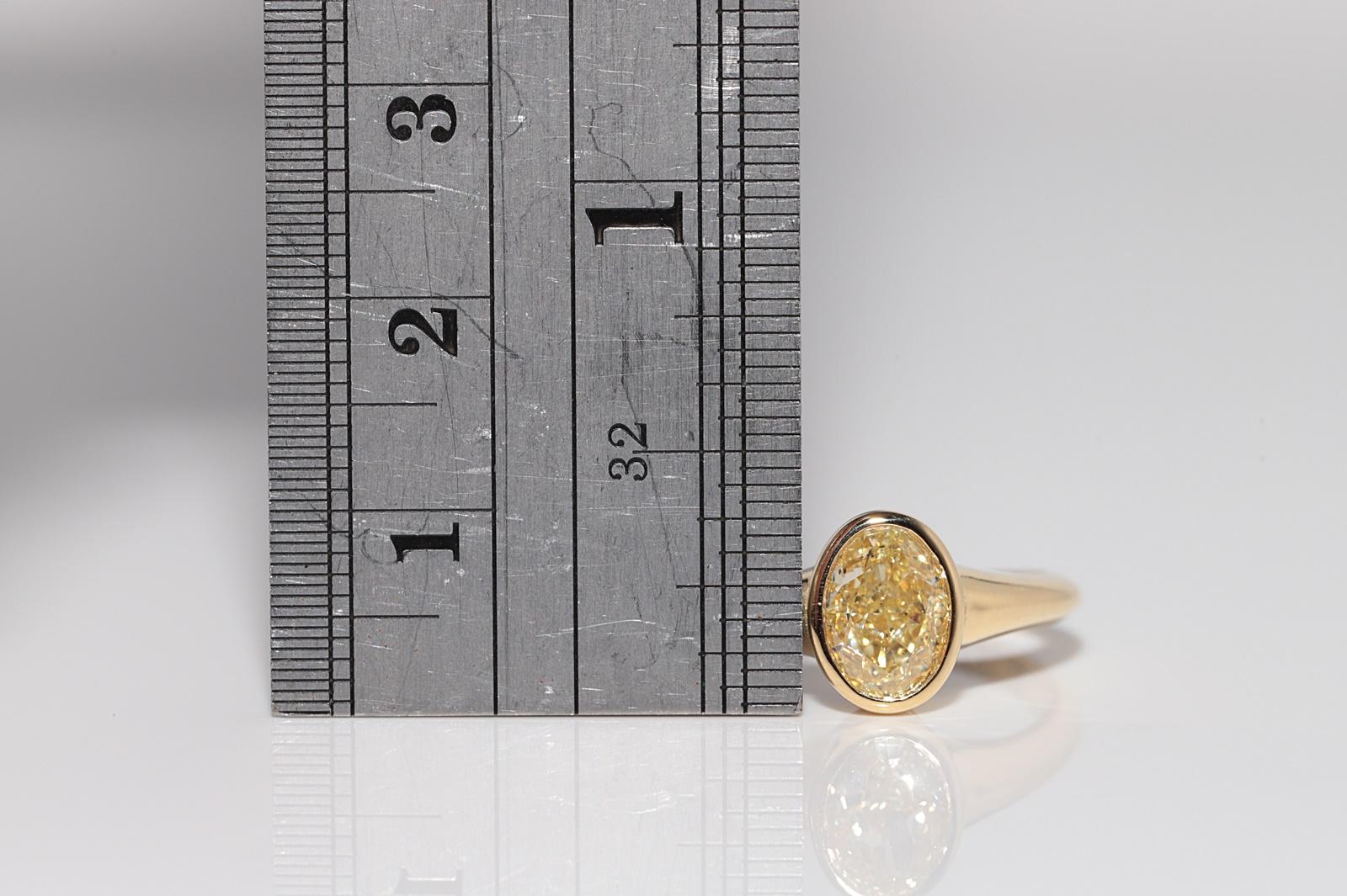 Bague solitaire en or jaune 18k 1.51 ct Light Fancy Color Oval Cut certifiée GIA en vente 5