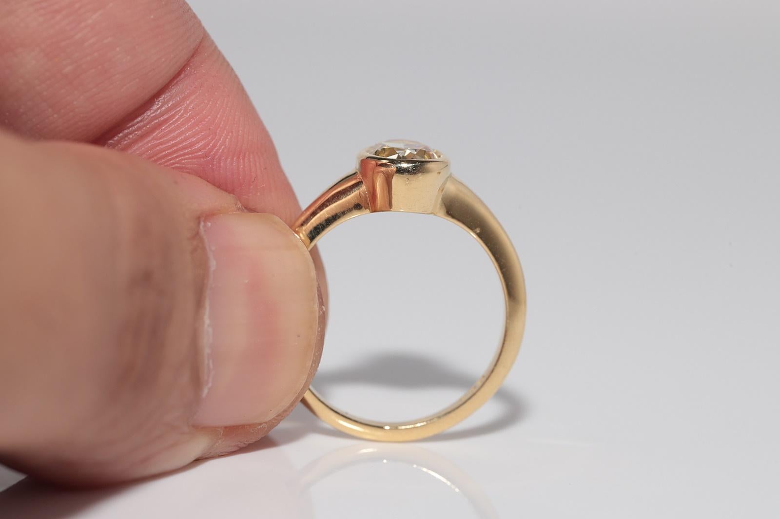 Bague solitaire en or jaune 18k 1.51 ct Light Fancy Color Oval Cut certifiée GIA en vente 8