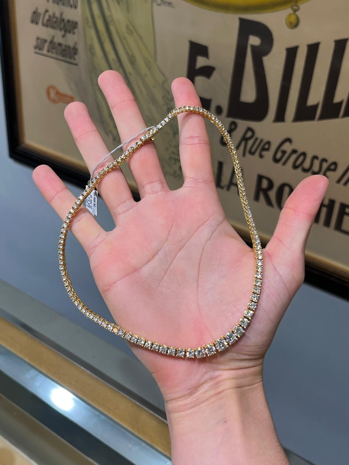 18k Yellow Gold 15.17 Carat Graduated Riviera Diamond Necklace For Sale 3