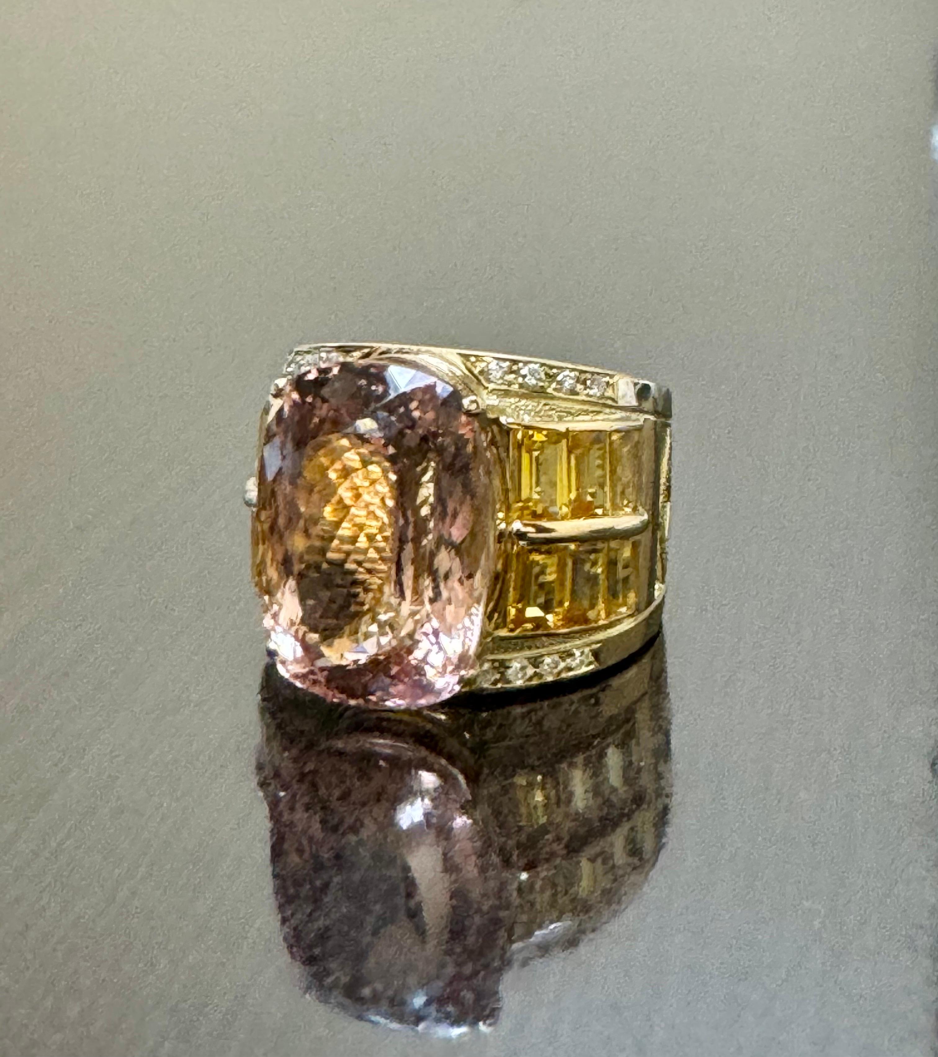 Anillo de cóctel Allison Kaufman de oro amarillo de 18 quilates y 15,60 quilates de Morganita talla cojín en venta 4