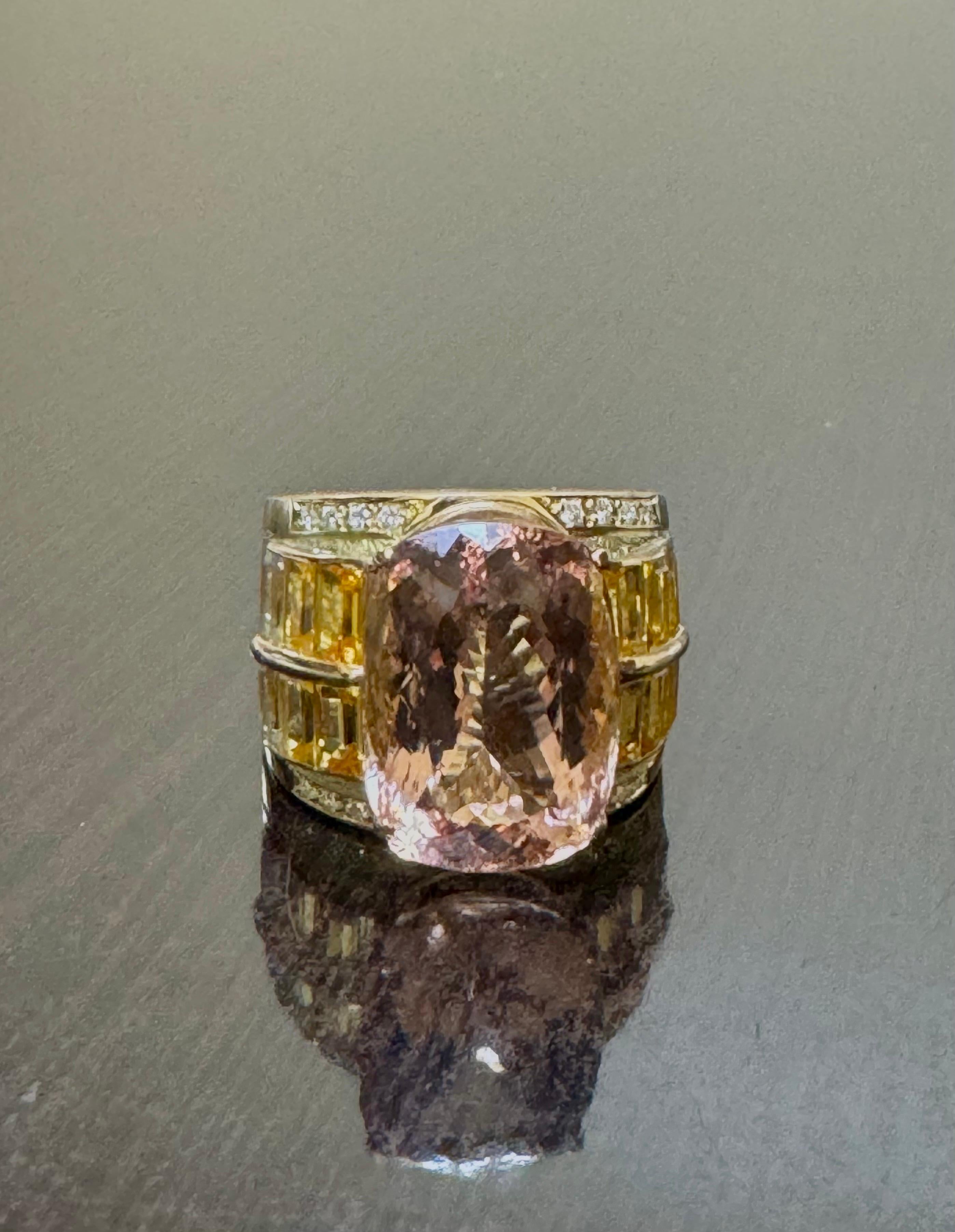 Anillo de cóctel Allison Kaufman de oro amarillo de 18 quilates y 15,60 quilates de Morganita talla cojín en Nuevo estado para la venta en Los Angeles, CA