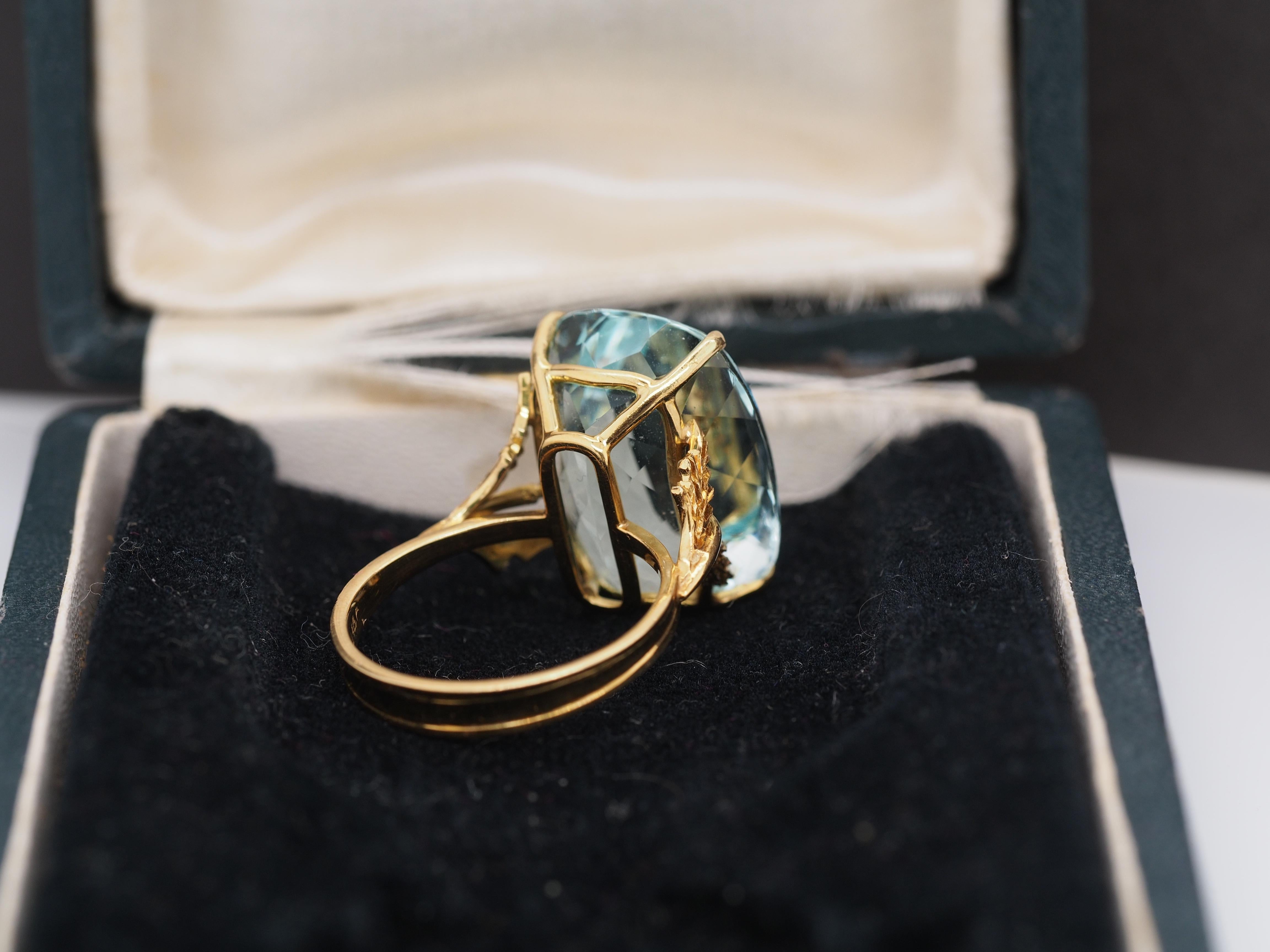 18k Yellow Gold 17.00 Carat Aquamarine Ring with Gia Report In Excellent Condition For Sale In Atlanta, GA