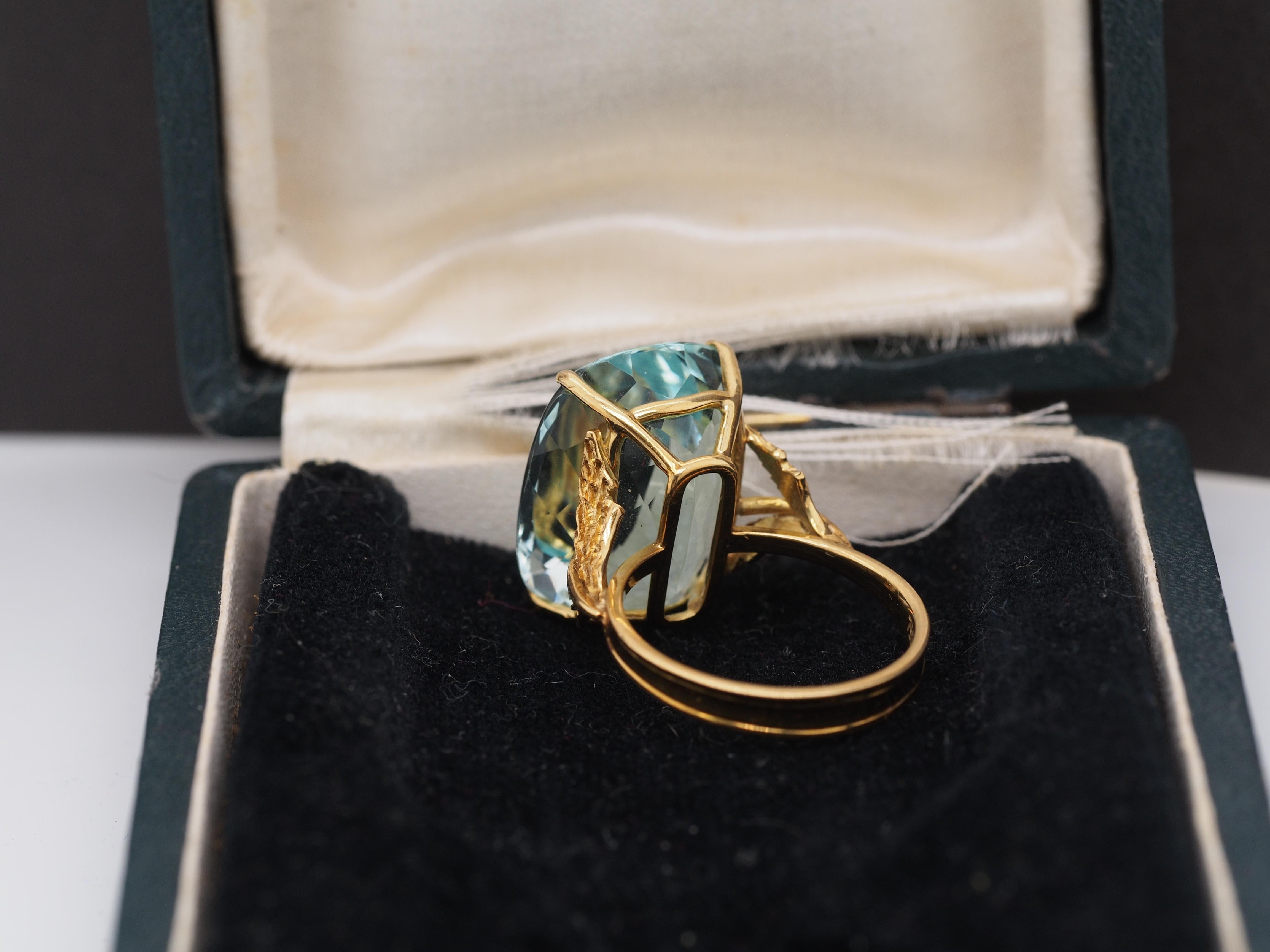 18k Yellow Gold 17.00 Carat Aquamarine Ring with Gia Report For Sale 1