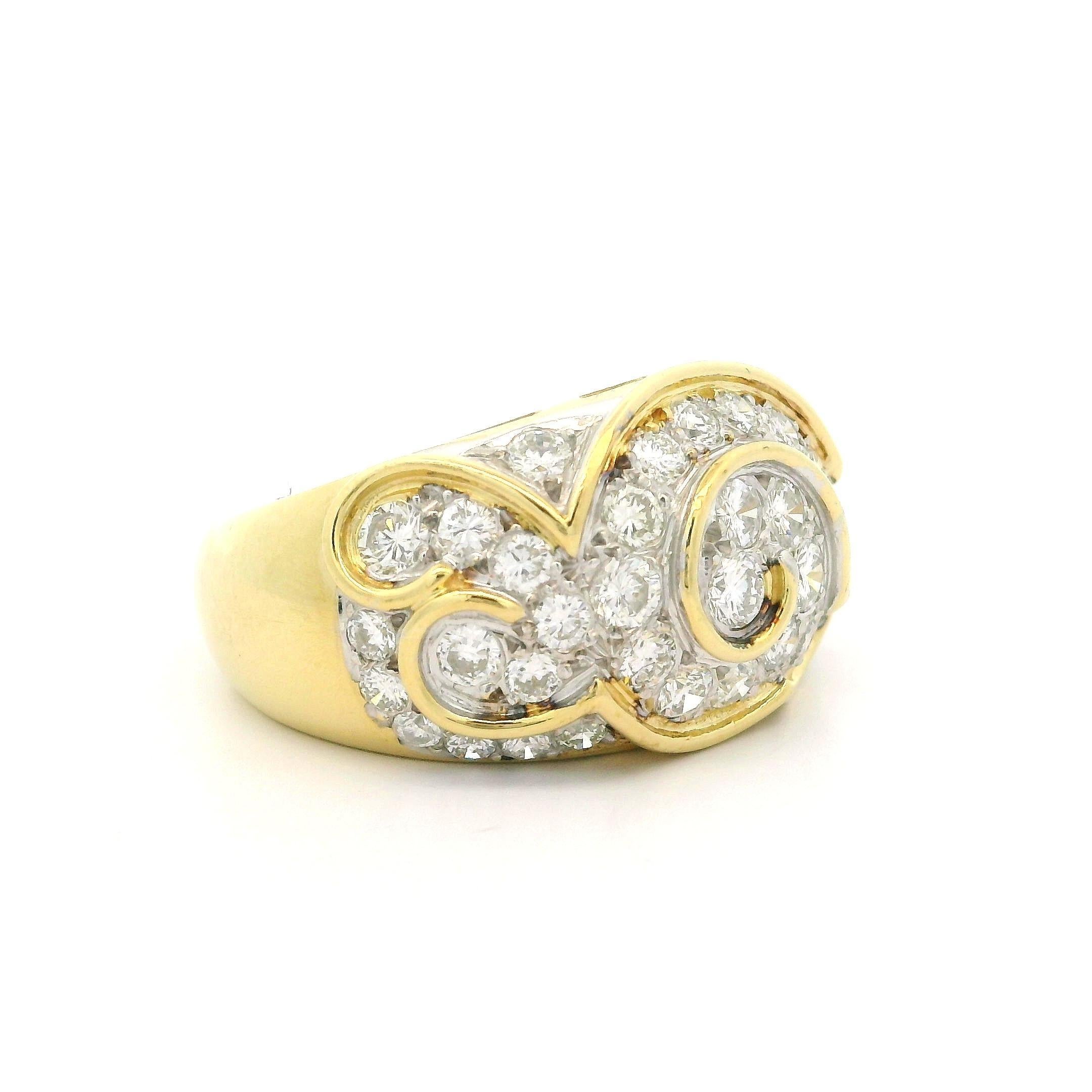 Anillo de oro amarillo de 18 quilates de 1,75 quilates de diamantes brillantes con pavé, con cúpula en forma de nube y remolino ancho en venta 5