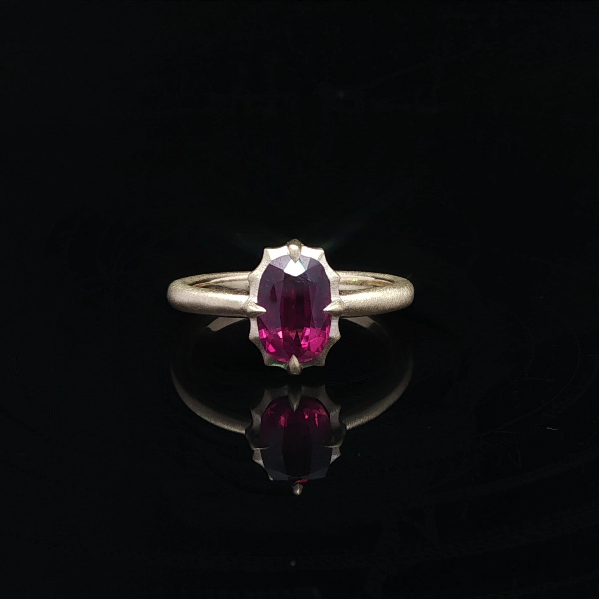 18k Yellow Gold 1.76ct GIA No Heat Cushion Ruby Solitaire Scalloped Matte Ring For Sale 3