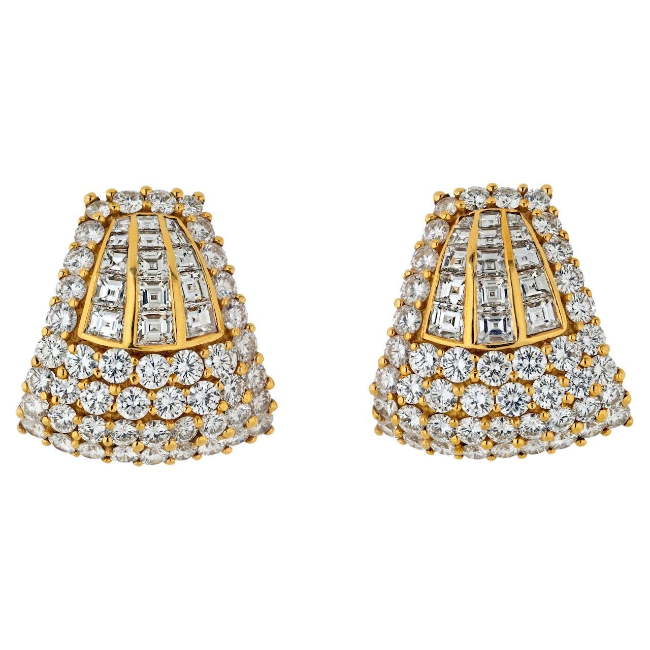 18K Yellow Gold 18.00cttw Round And Asscher Cut Diamond Earrings For Sale