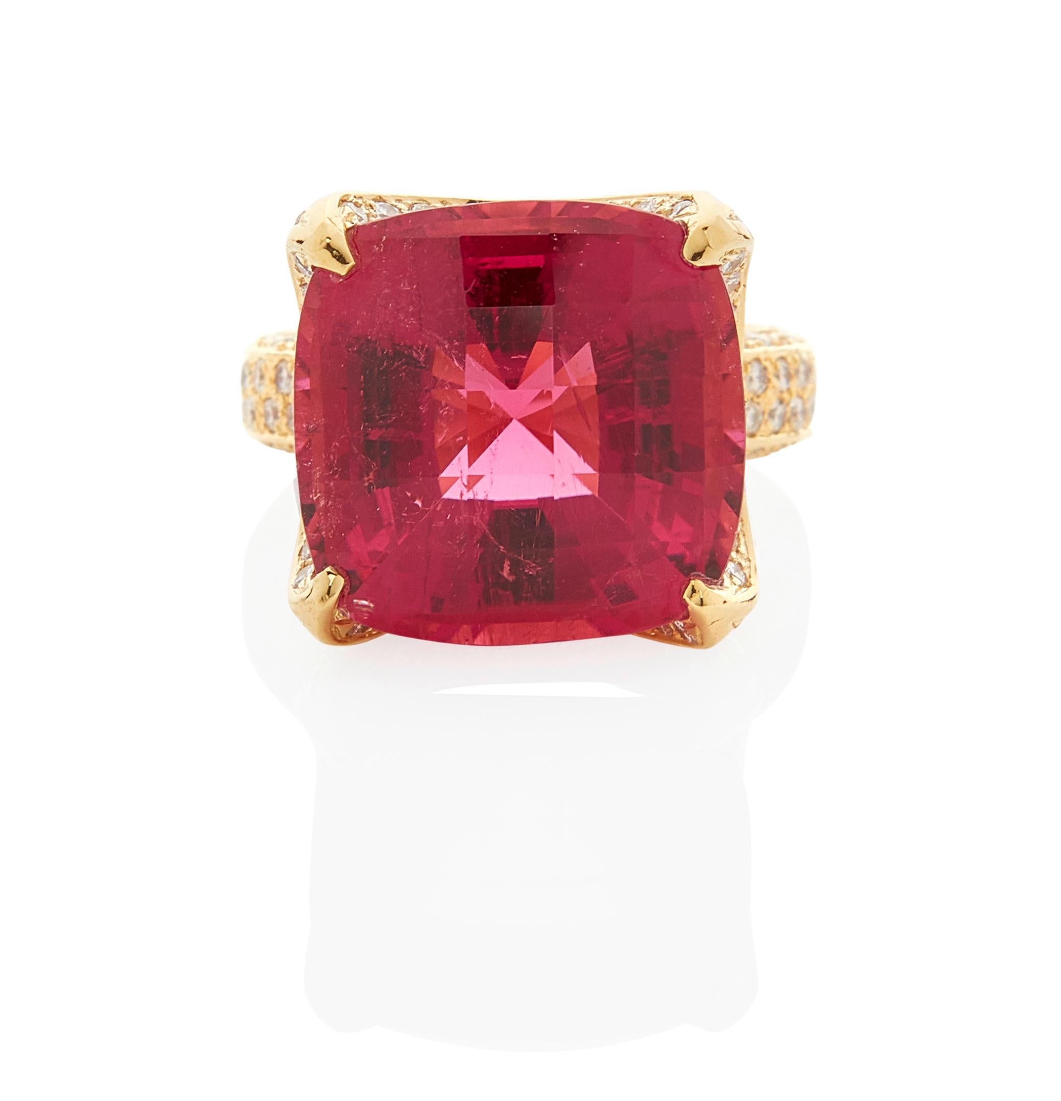 Cushion Cut 18k Yellow Gold 18.35 Carat Tourmaline & 1.35 Carat Diamond Ring, Size 6.5 For Sale