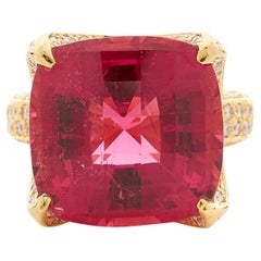 18k Yellow Gold 18.35 Carat Tourmaline & 1.35 Carat Diamond Ring, Size 6.5