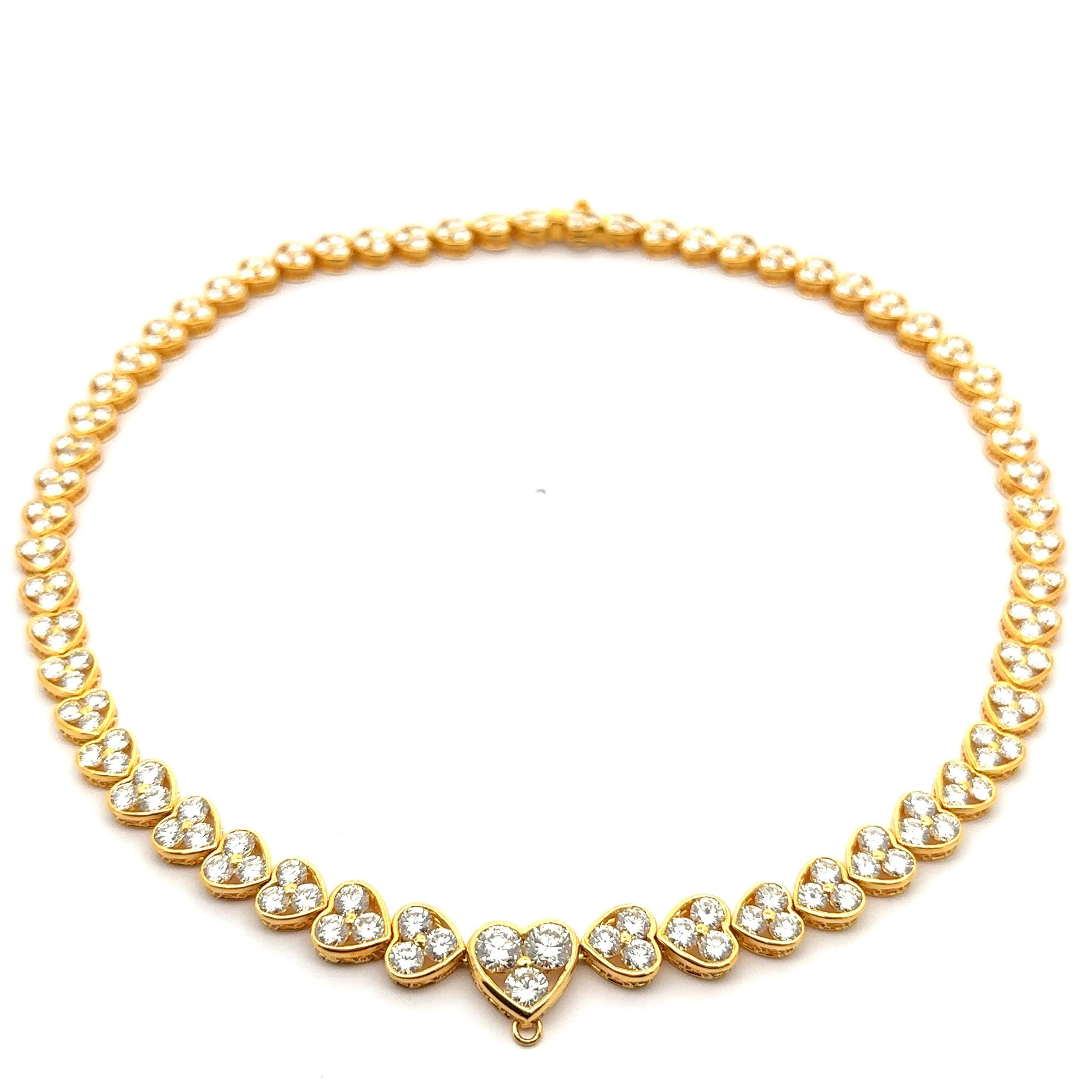 Taille brillant Collier tennis en or jaune 18 carats avec diamants taille cœur de 18,41 carats en vente