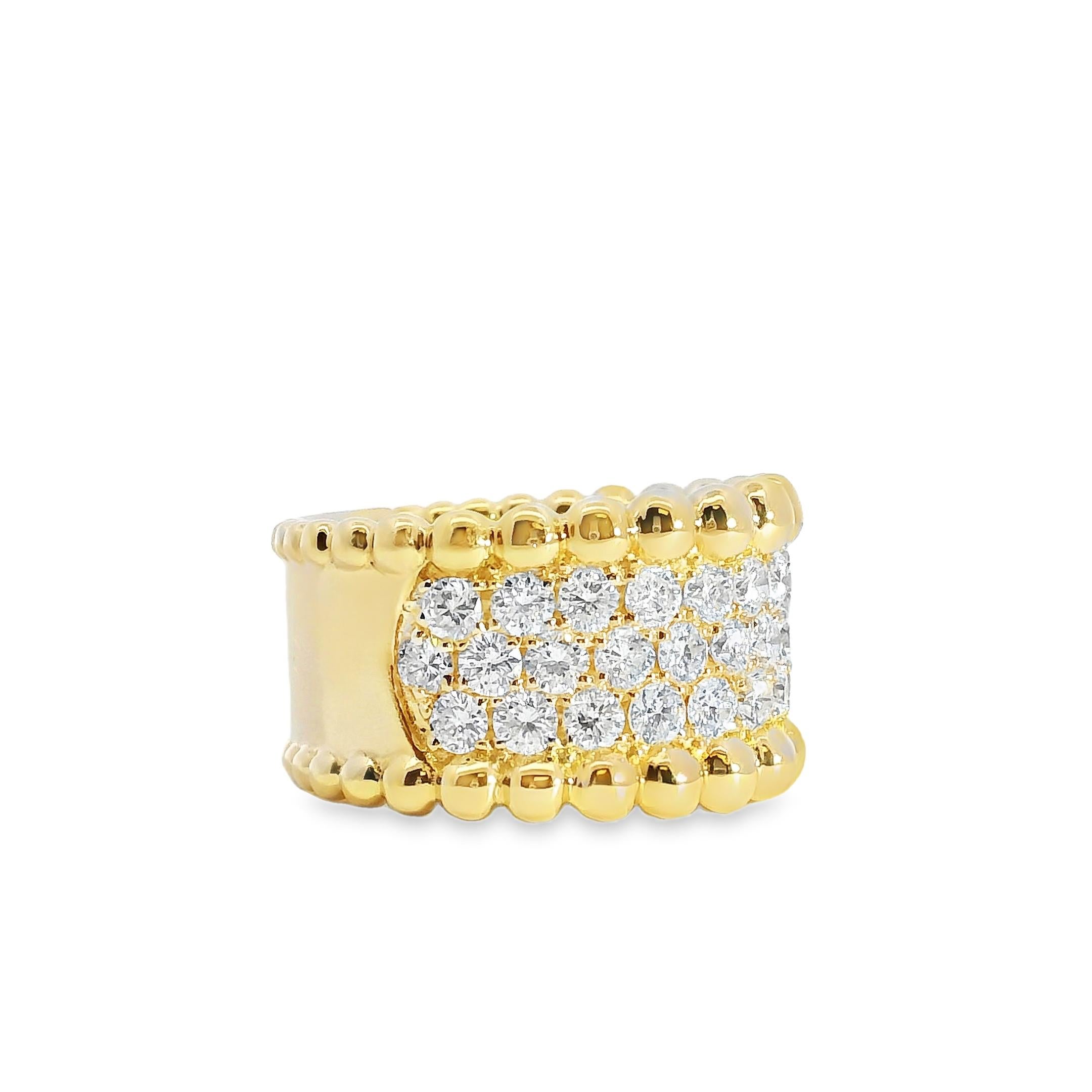 Bague en or jaune 18k à larges pavés de diamants ronds naturels de 1,90ct en vente 8