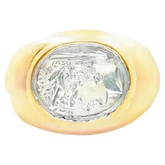 Anello con pietra lunare 1950 in oro giallo 18K