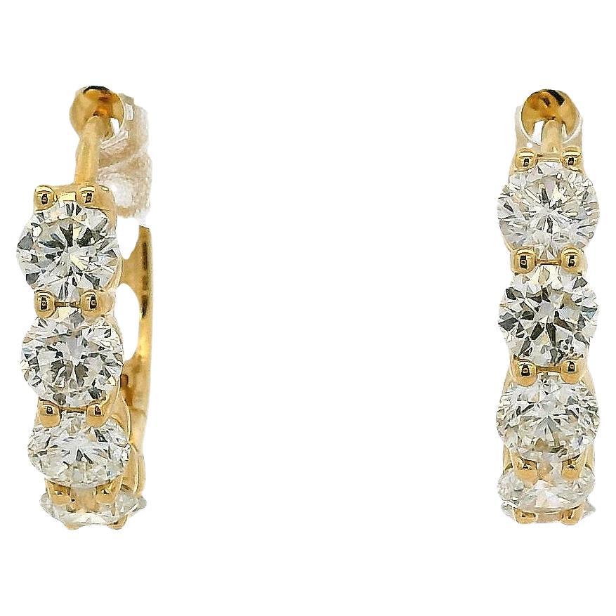 Boucles d'oreilles Huggie en or jaune 18k avec 1,97ctw de diamant
