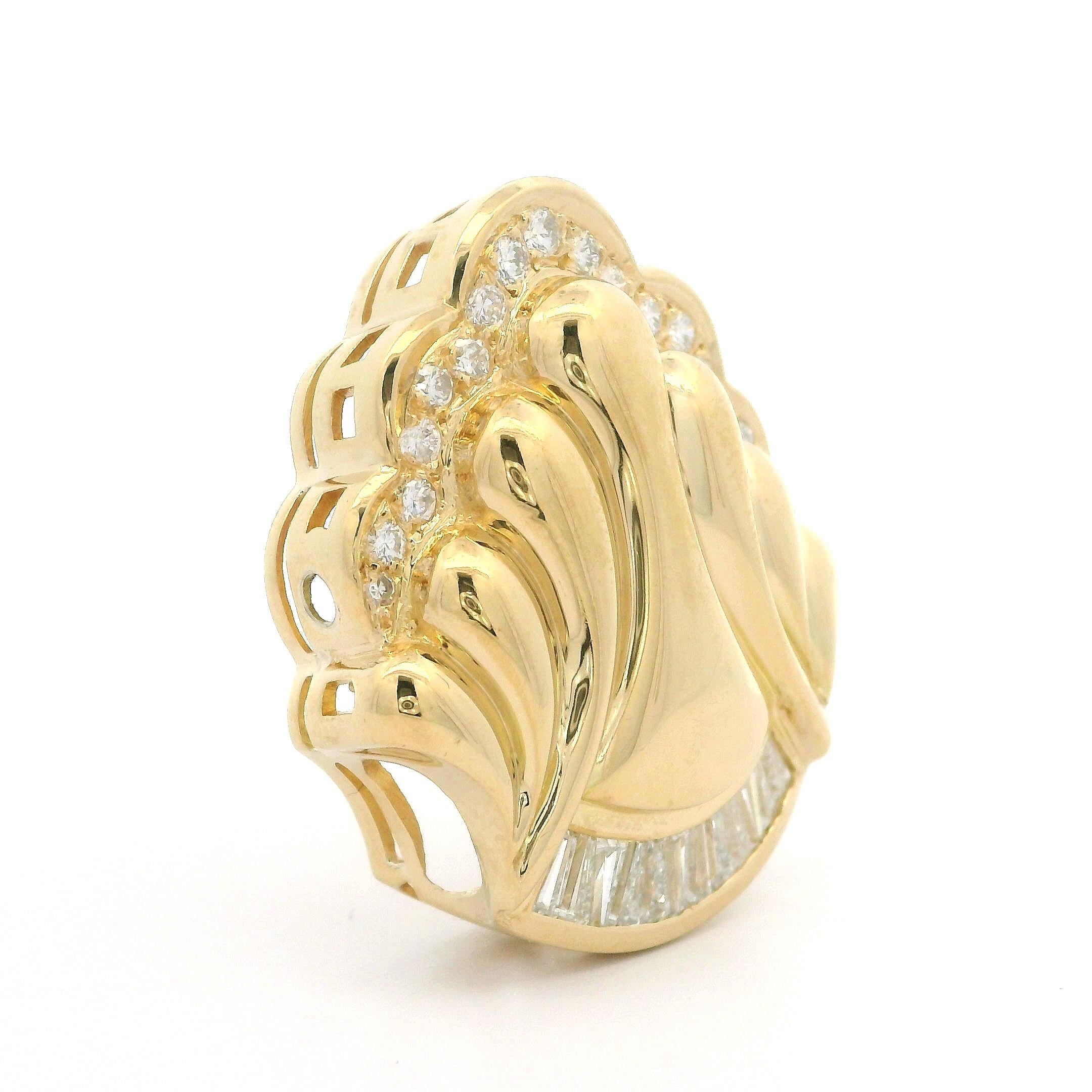 Pendentif Slide en or jaune 18 carats avec baguette et diamant rond Pour femmes en vente