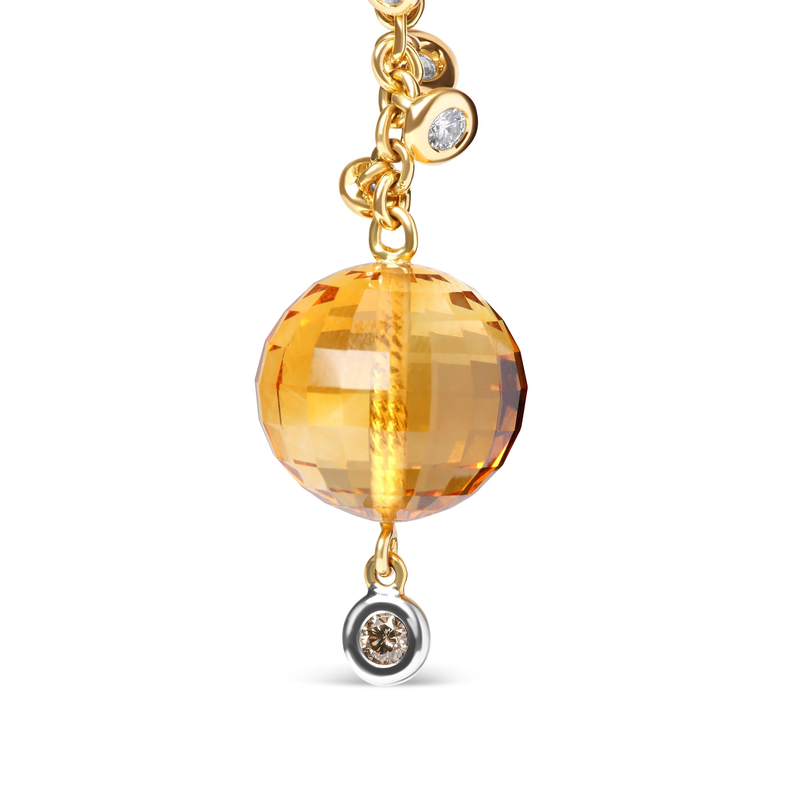 Contemporain Boucles d'oreilles pendantes en or jaune 18 carats avec diamant 2/3 carat au total et citrine jaune en vente