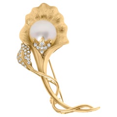 18K Yellow Gold 2/5 Cttw Diamond and Cultured South Sea Pearl Flower Pin Brooch