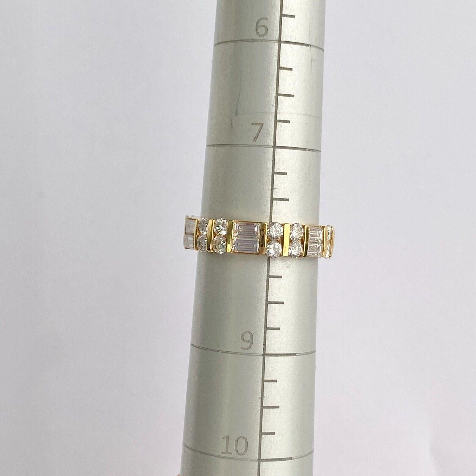 Or jaune 18K 2 ROW DIAMOND ETERNITY WEDDING BAND RING STACKABLE Excellent état - En vente à Los Angeles, CA