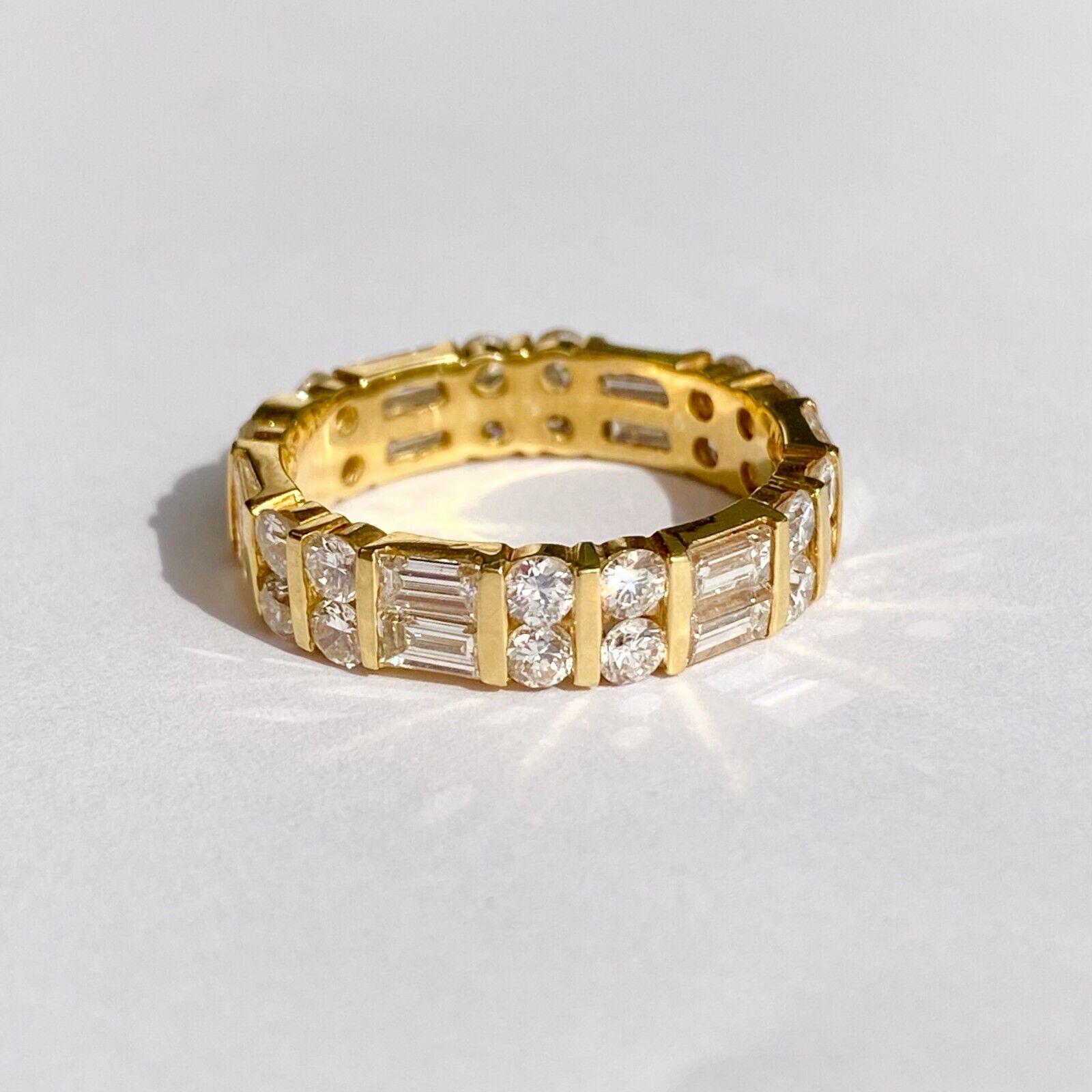 Or jaune 18K 2 ROW DIAMOND ETERNITY WEDDING BAND RING STACKABLE en vente 1