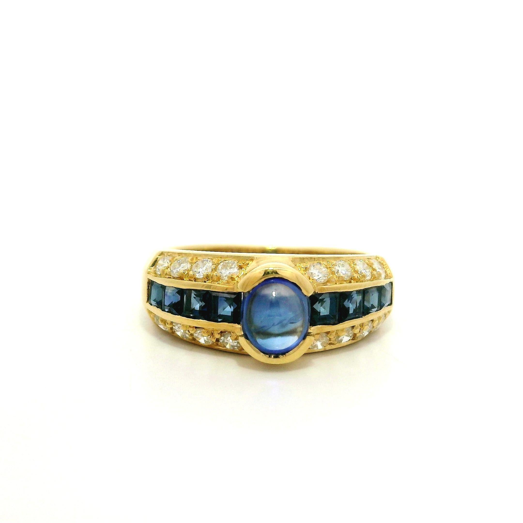 Anillo de oro amarillo de 18 quilates con zafiro cabujón y diamantes de alta calidad de 2,01 ctw en venta 3