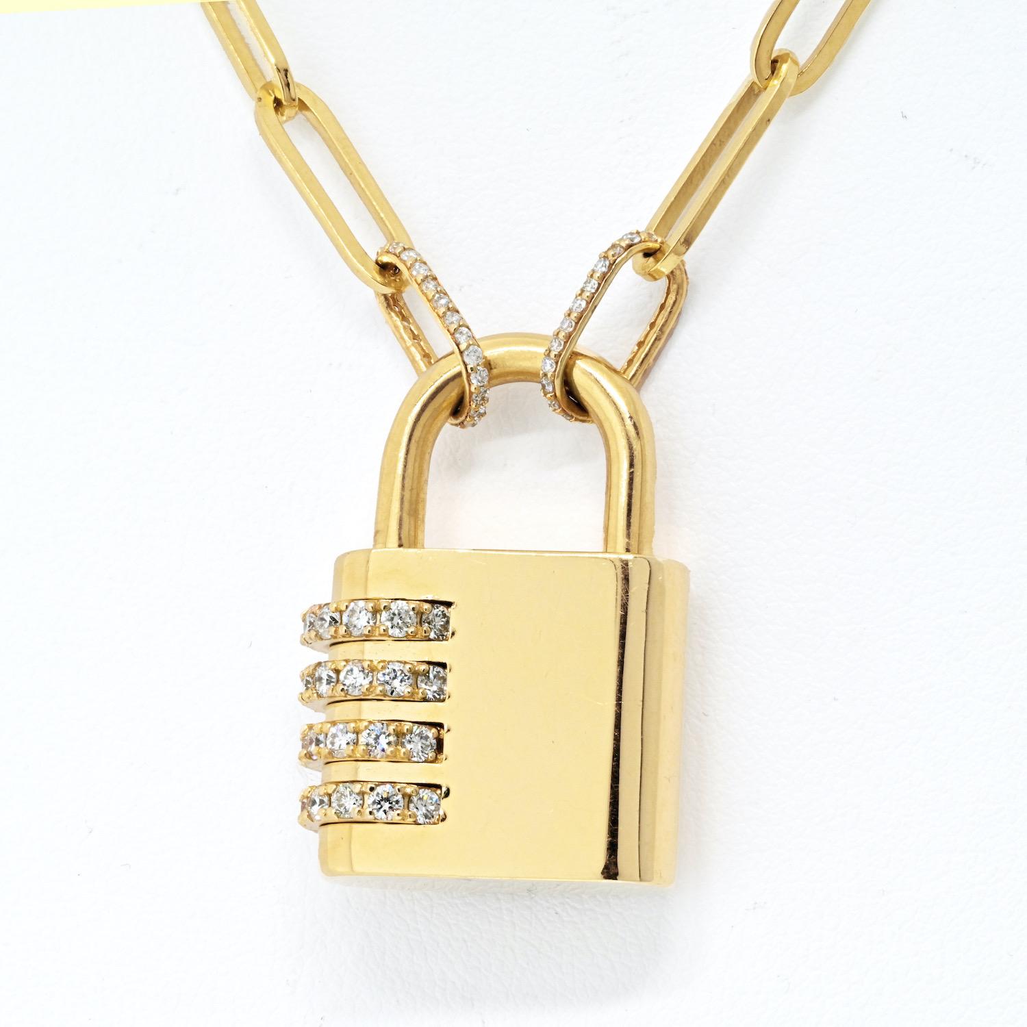 Moderne Collier à pendentif cadenas en or jaune 18 carats avec diamants de 2,08 carats en vente