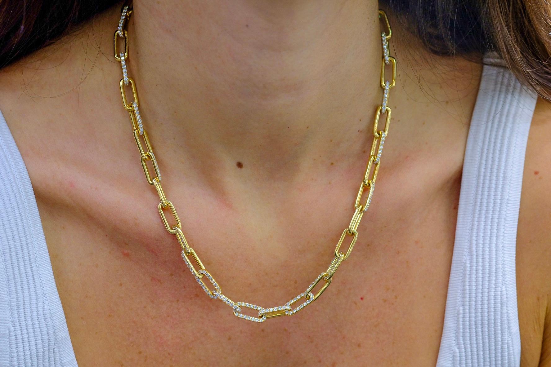 18K Yellow Gold 21 Carat Diamond Link Chain Necklace In Excellent Condition For Sale In New York, NY