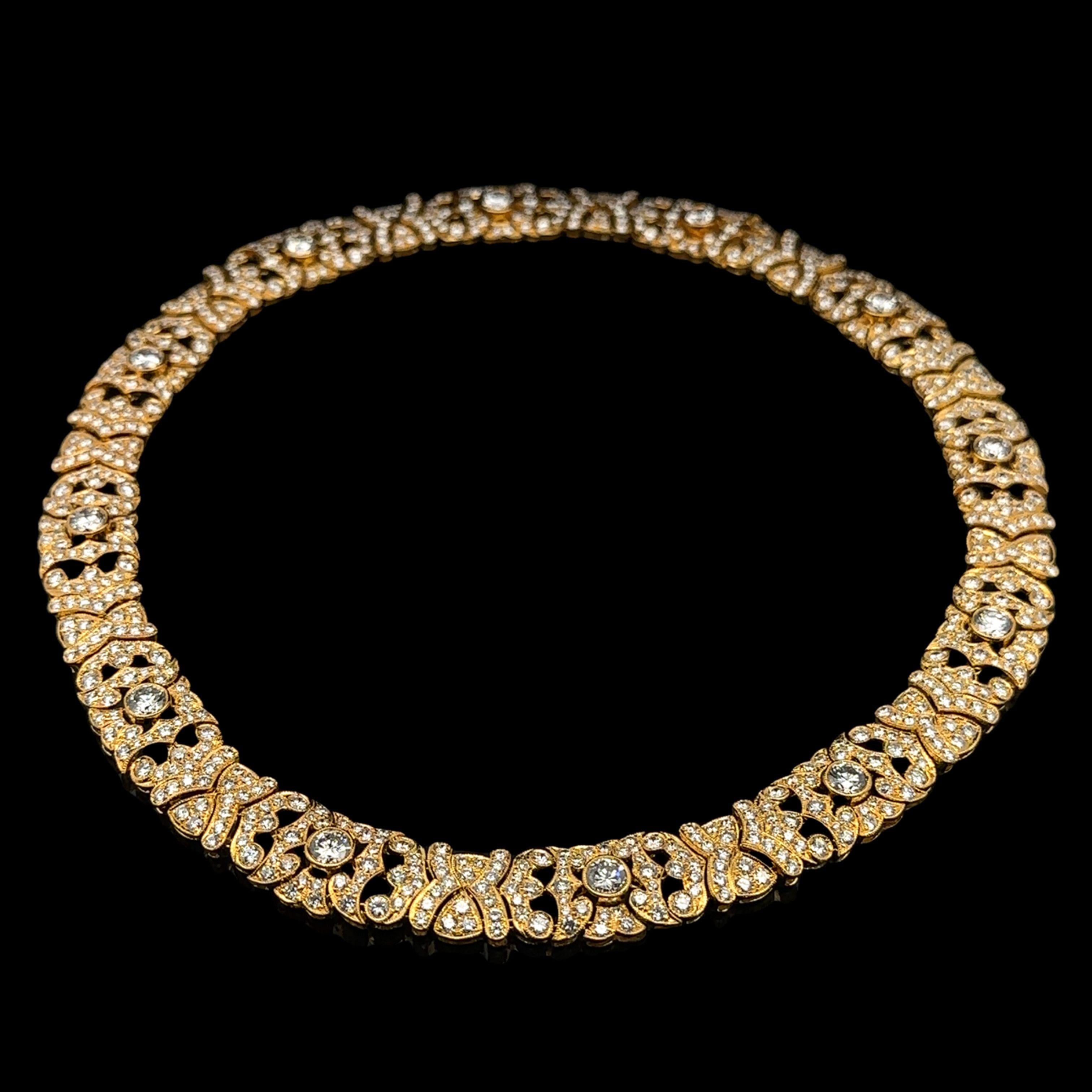 Collier en or jaune 18 carats 22.38ctw VVS F Diamond Covered Statement Necklace Excellent état - En vente à Montclair, NJ