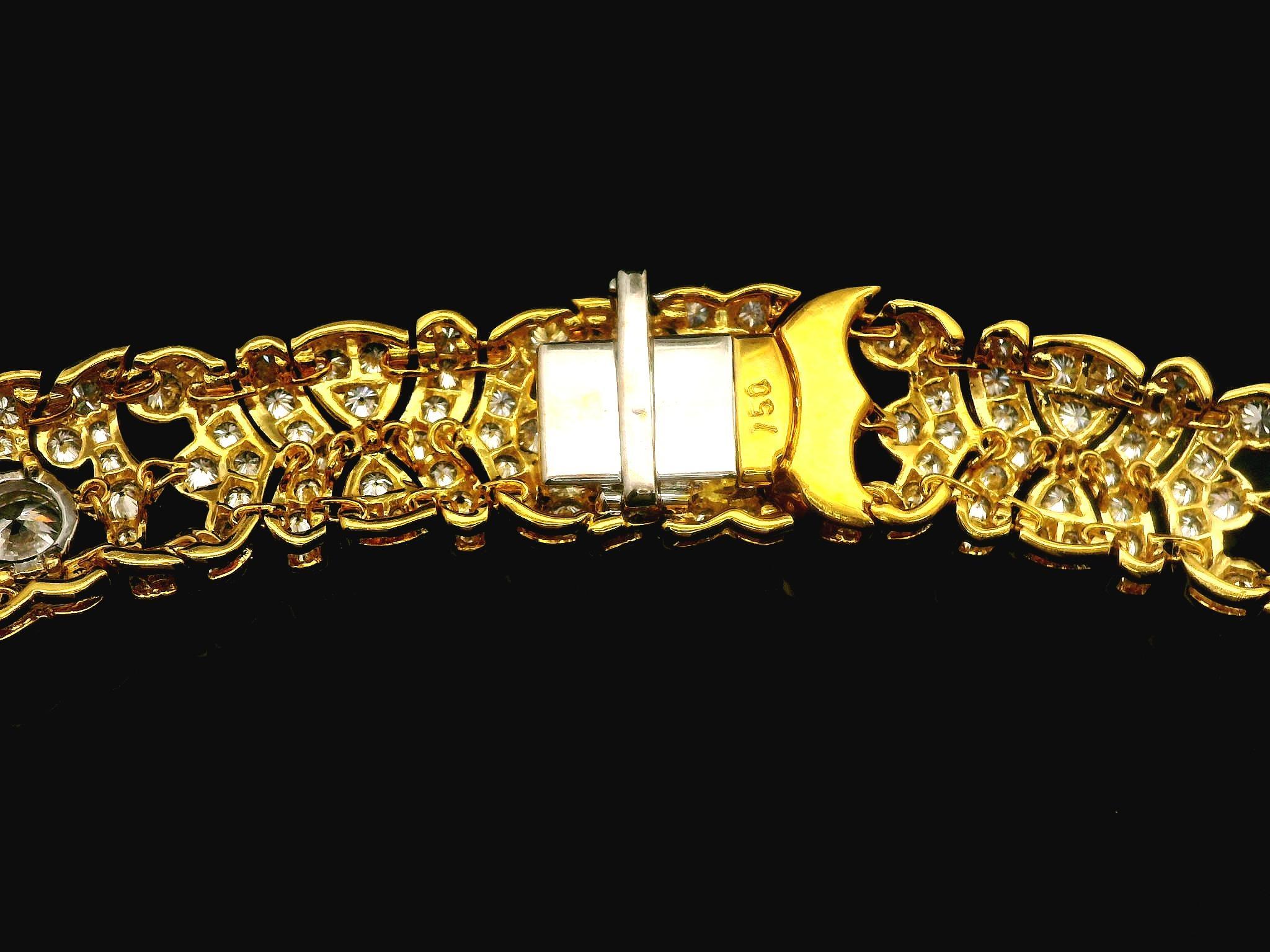 Women's 18k Yellow Gold 22.38ctw VVS F Diamond Covered Collar Statement Necklace