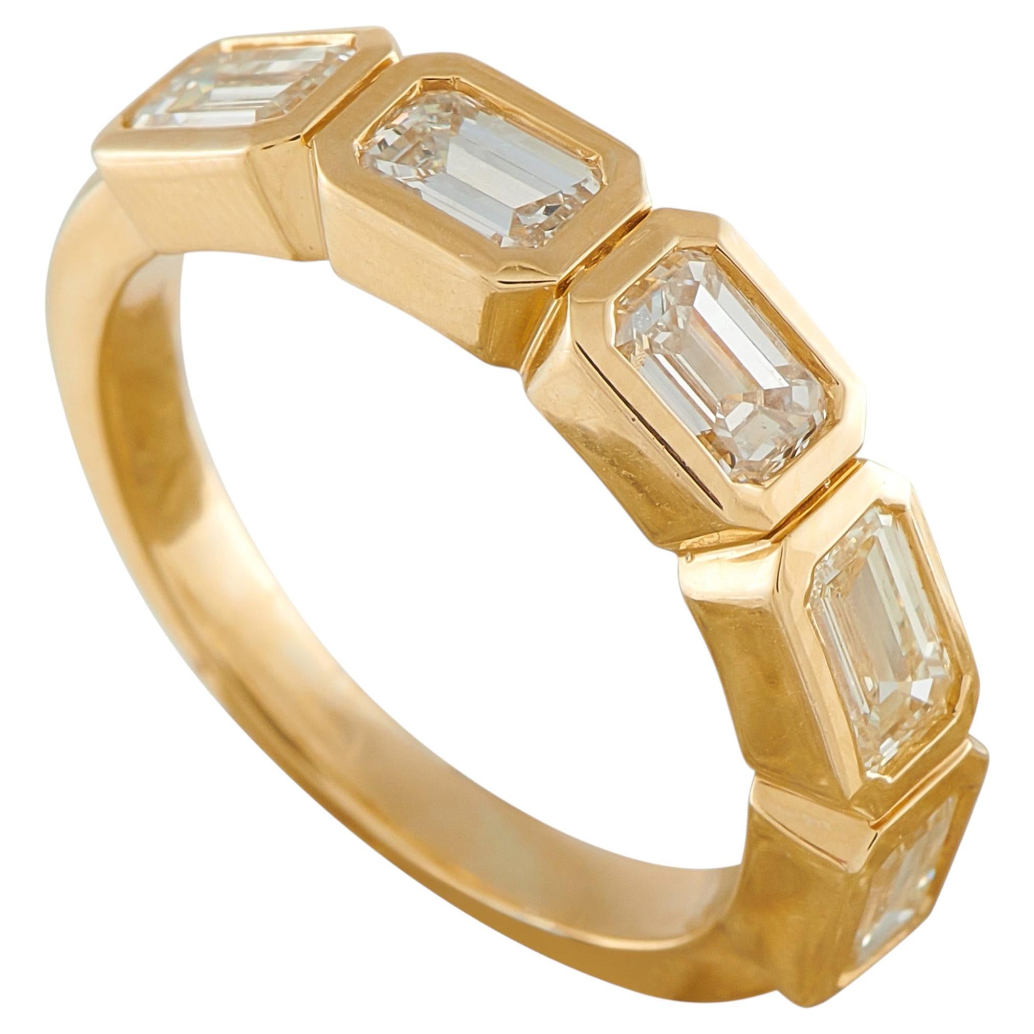 Anello in oro giallo 18 carati con 2,25 carati di diamanti ALW-19643Y in vendita